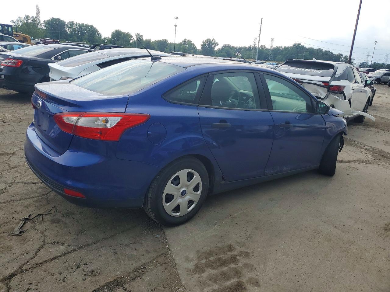 2012 Ford Focus S Blue vin: 1FAHP3E23CL229825