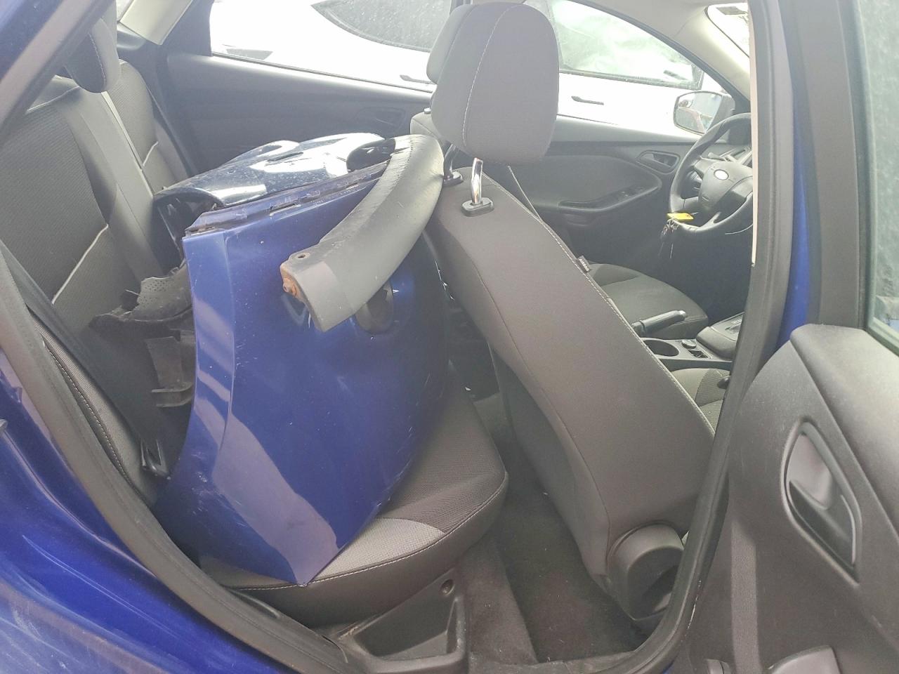 2012 Ford Focus S Blue vin: 1FAHP3E23CL229825