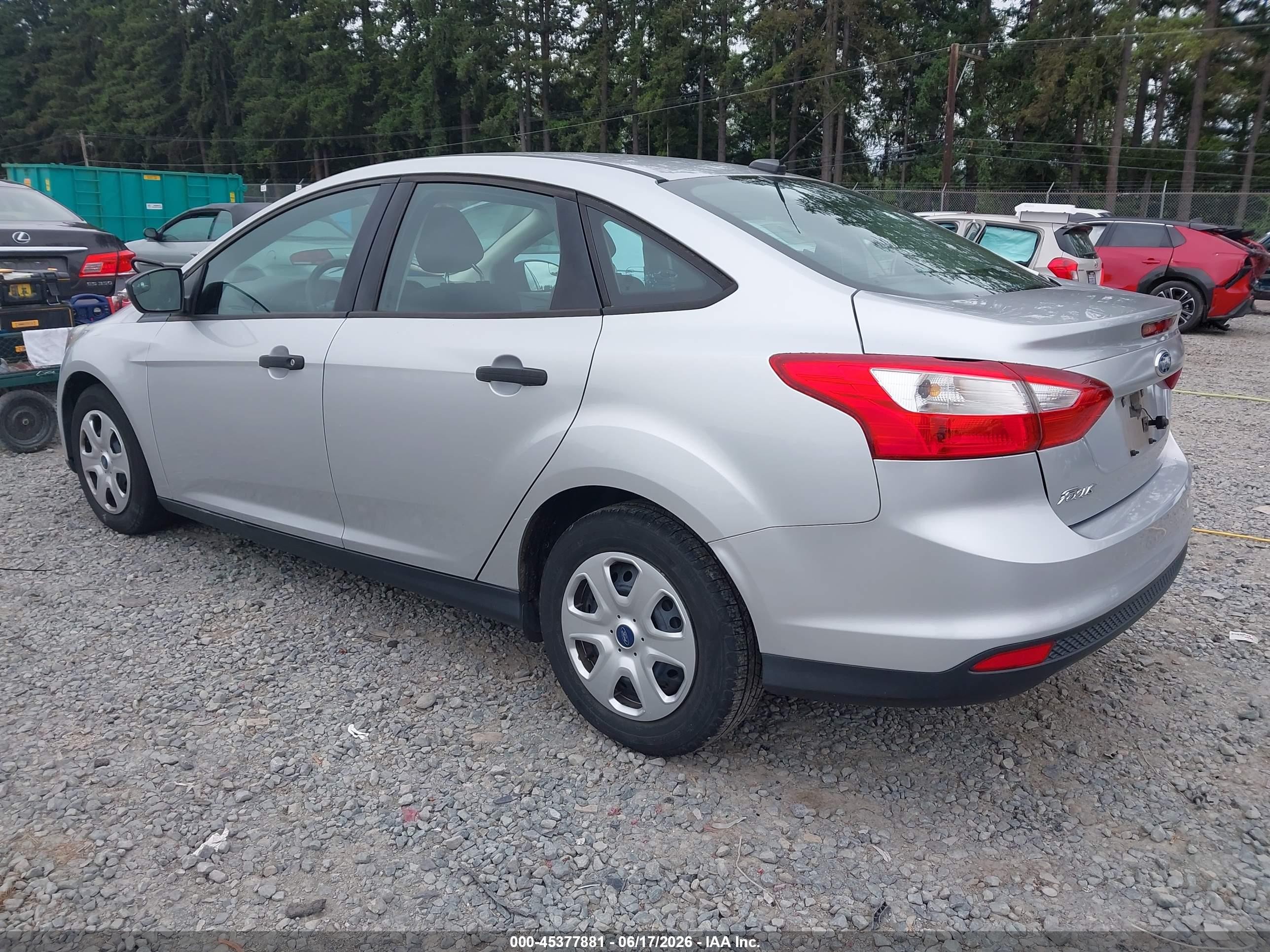 2012 Ford Focus S Silver vin: 1FAHP3E23CL279575