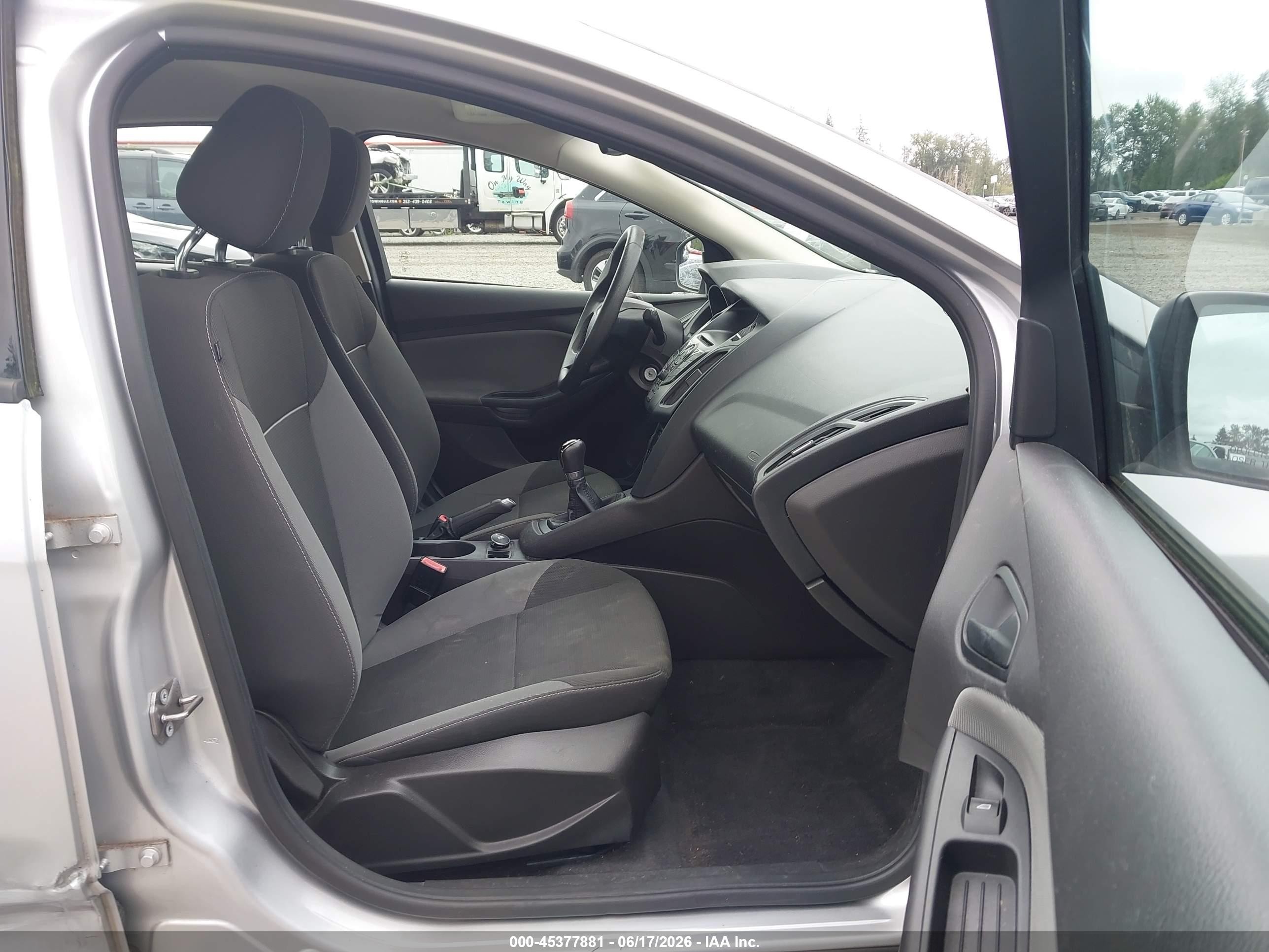 2012 Ford Focus S Silver vin: 1FAHP3E23CL279575