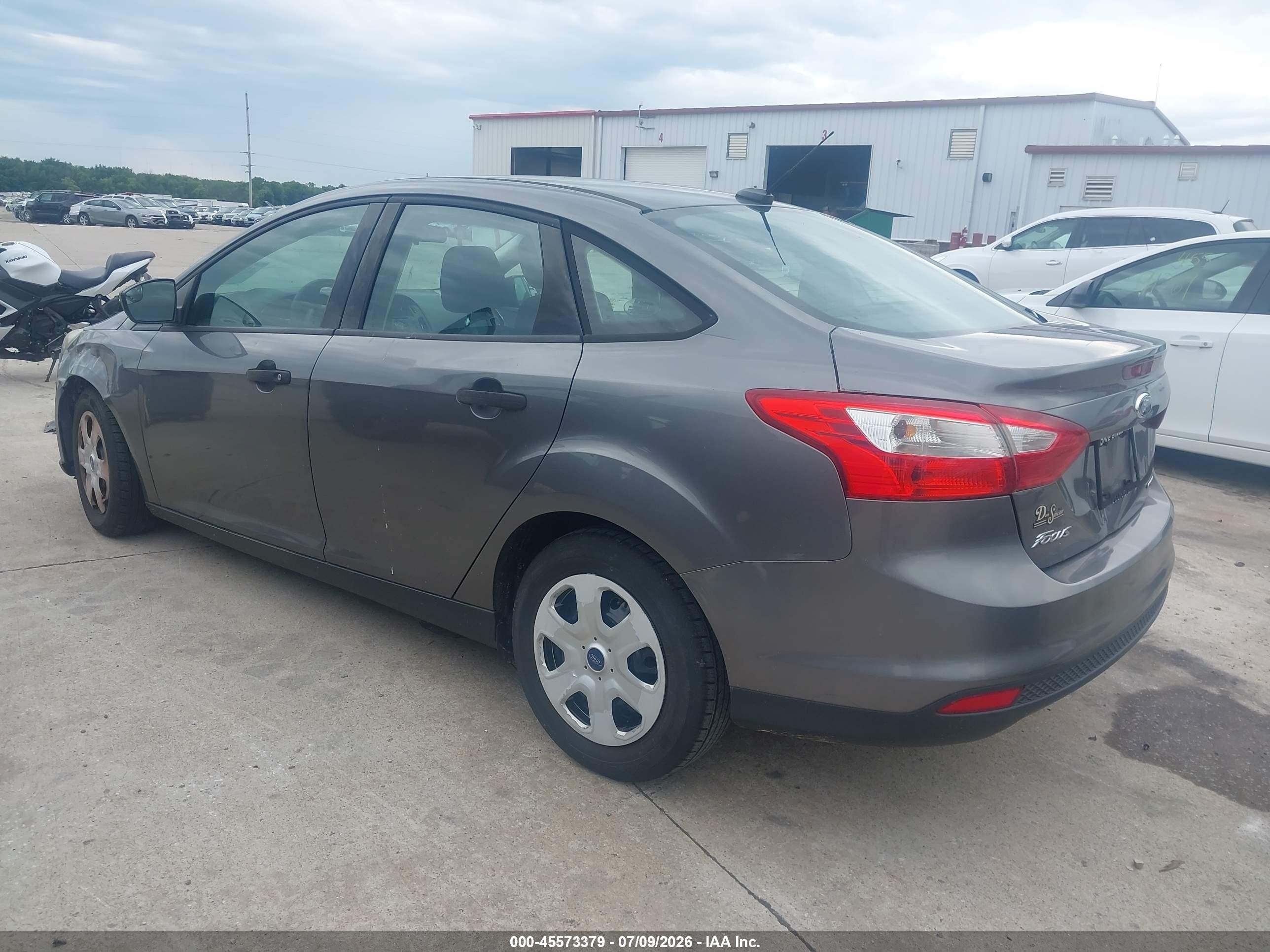 2012 Ford Focus S Gray vin: 1FAHP3E23CL463639