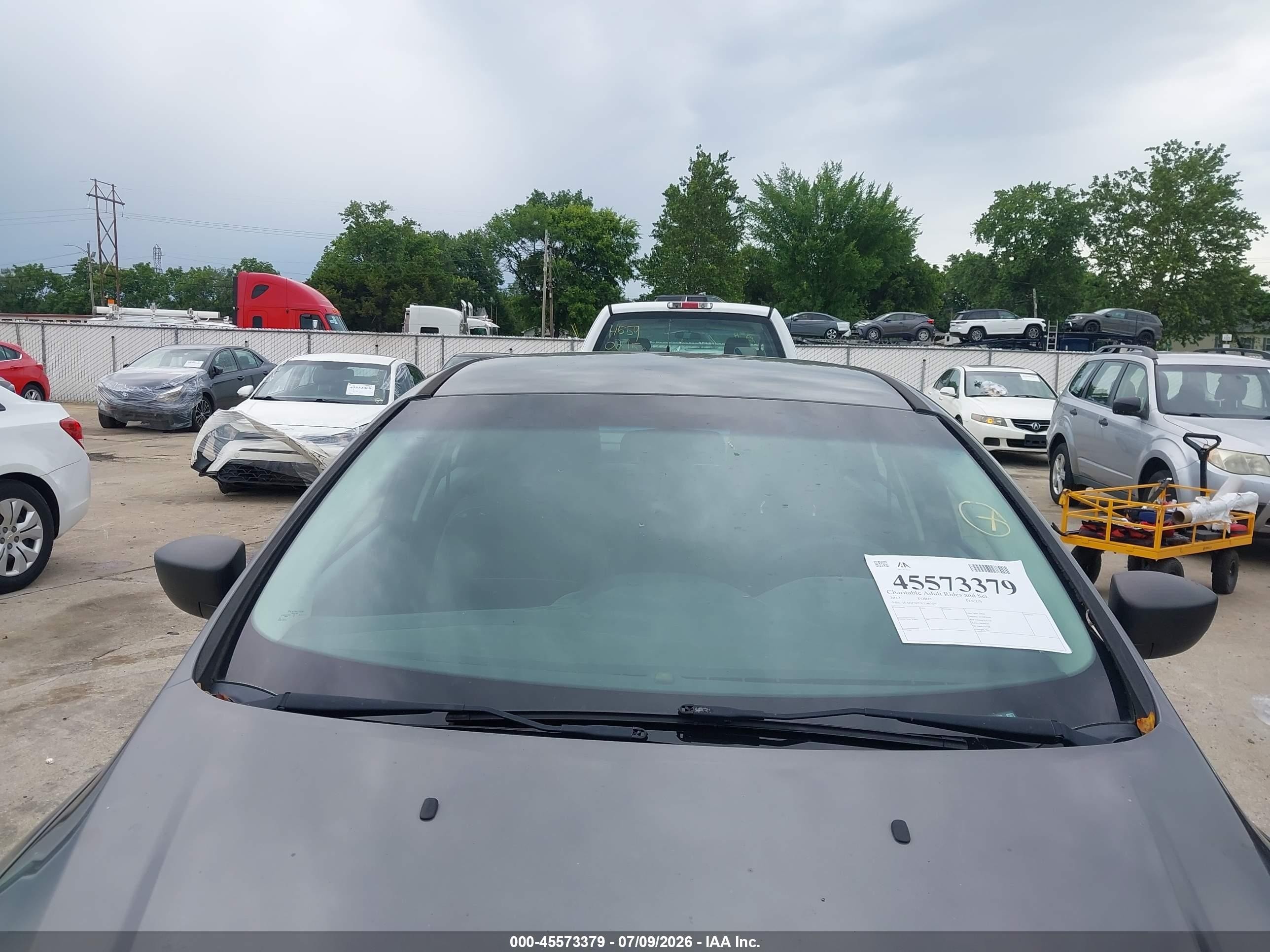 2012 Ford Focus S Gray vin: 1FAHP3E23CL463639