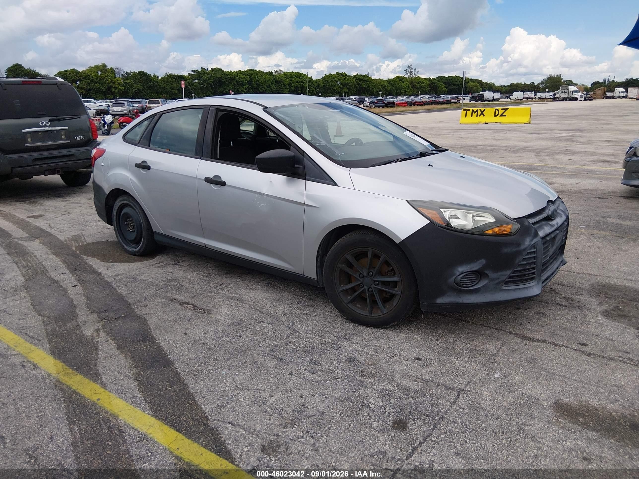 2012 Ford Focus S Silver vin: 1FAHP3E23CL473796