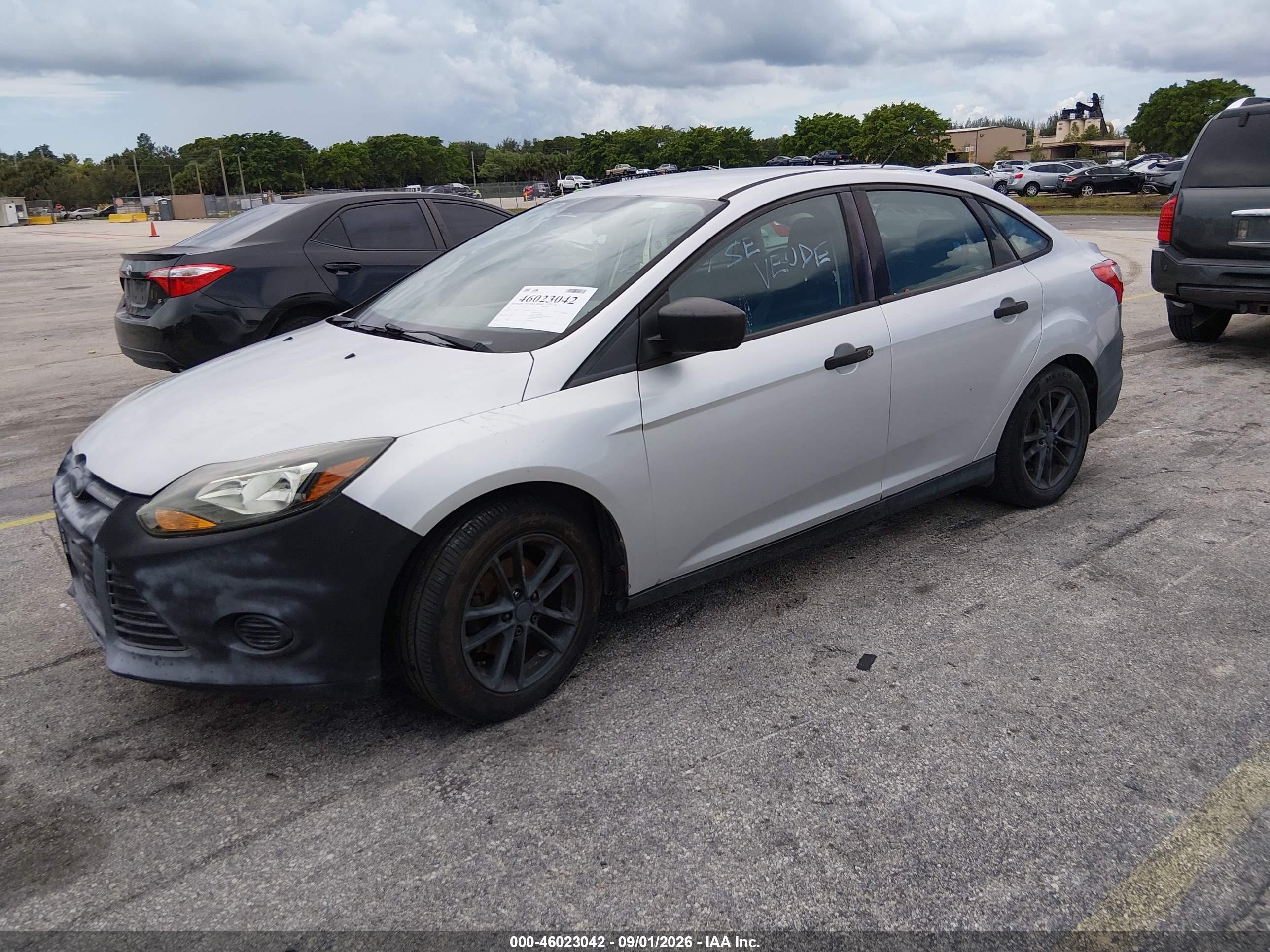2012 Ford Focus S Silver vin: 1FAHP3E23CL473796