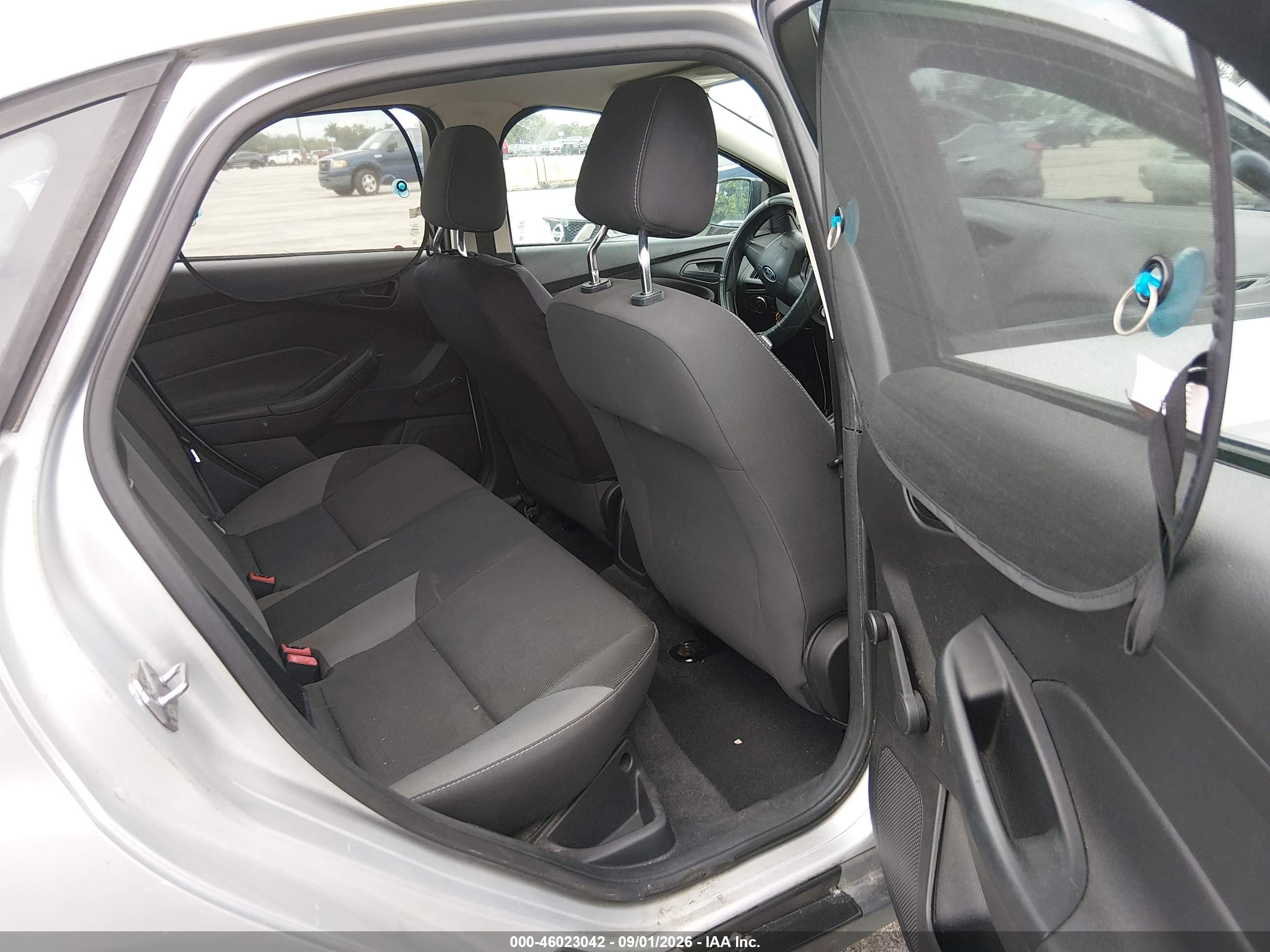 2012 Ford Focus S Silver vin: 1FAHP3E23CL473796