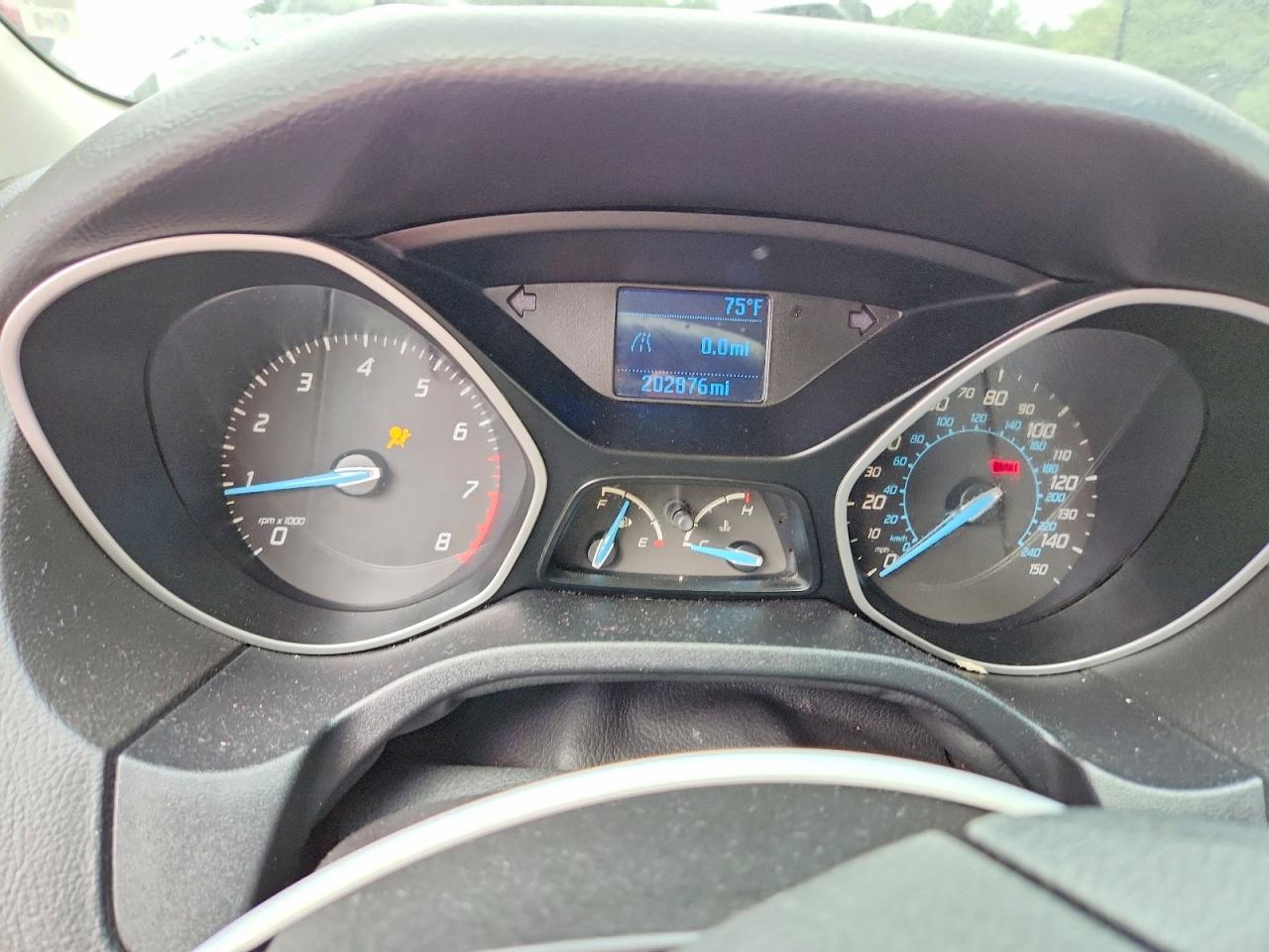 2012 Ford Focus S White vin: 1FAHP3E24CL193207