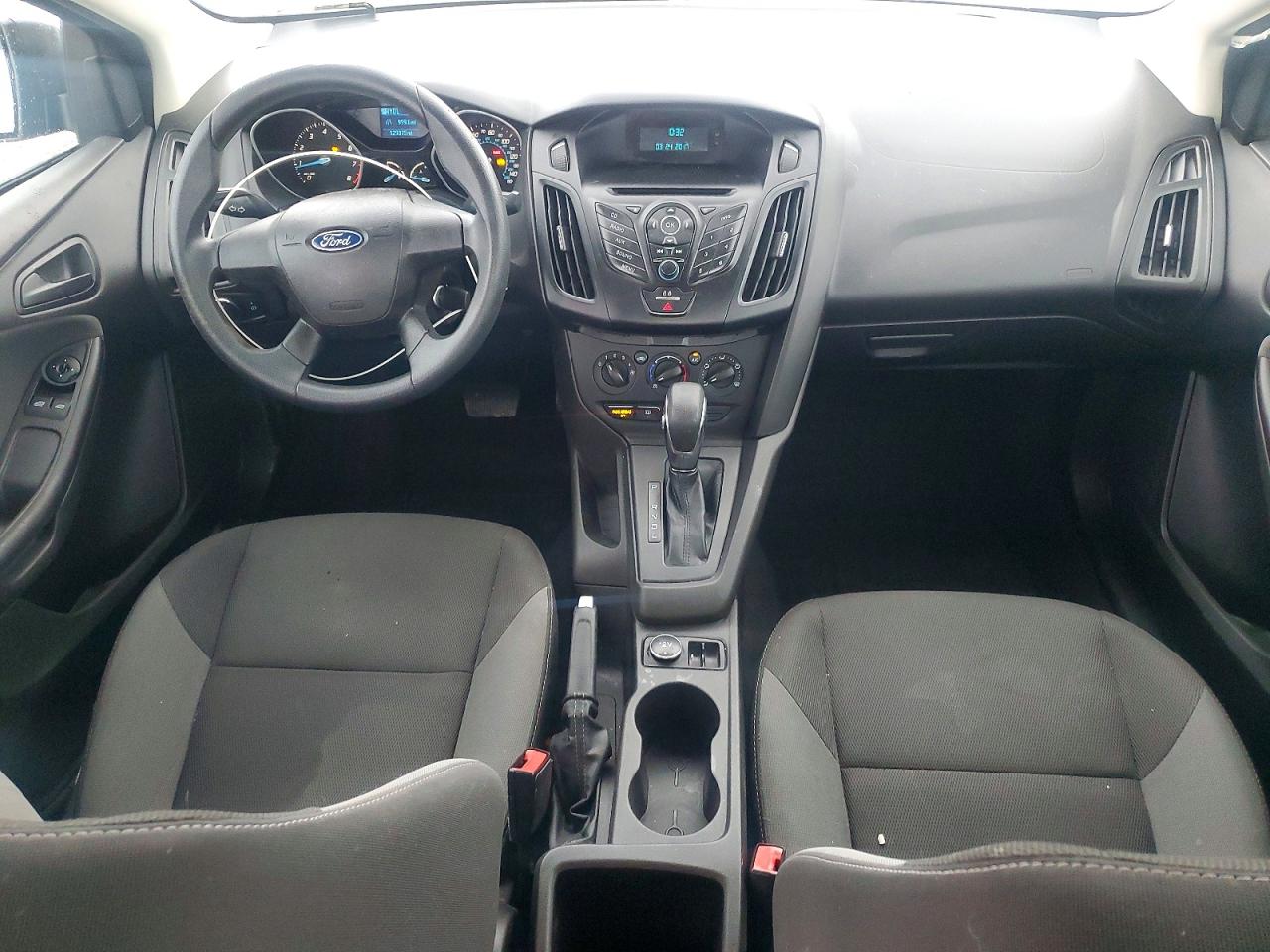 2012 Ford Focus S Белый vin: 1FAHP3E24CL434537