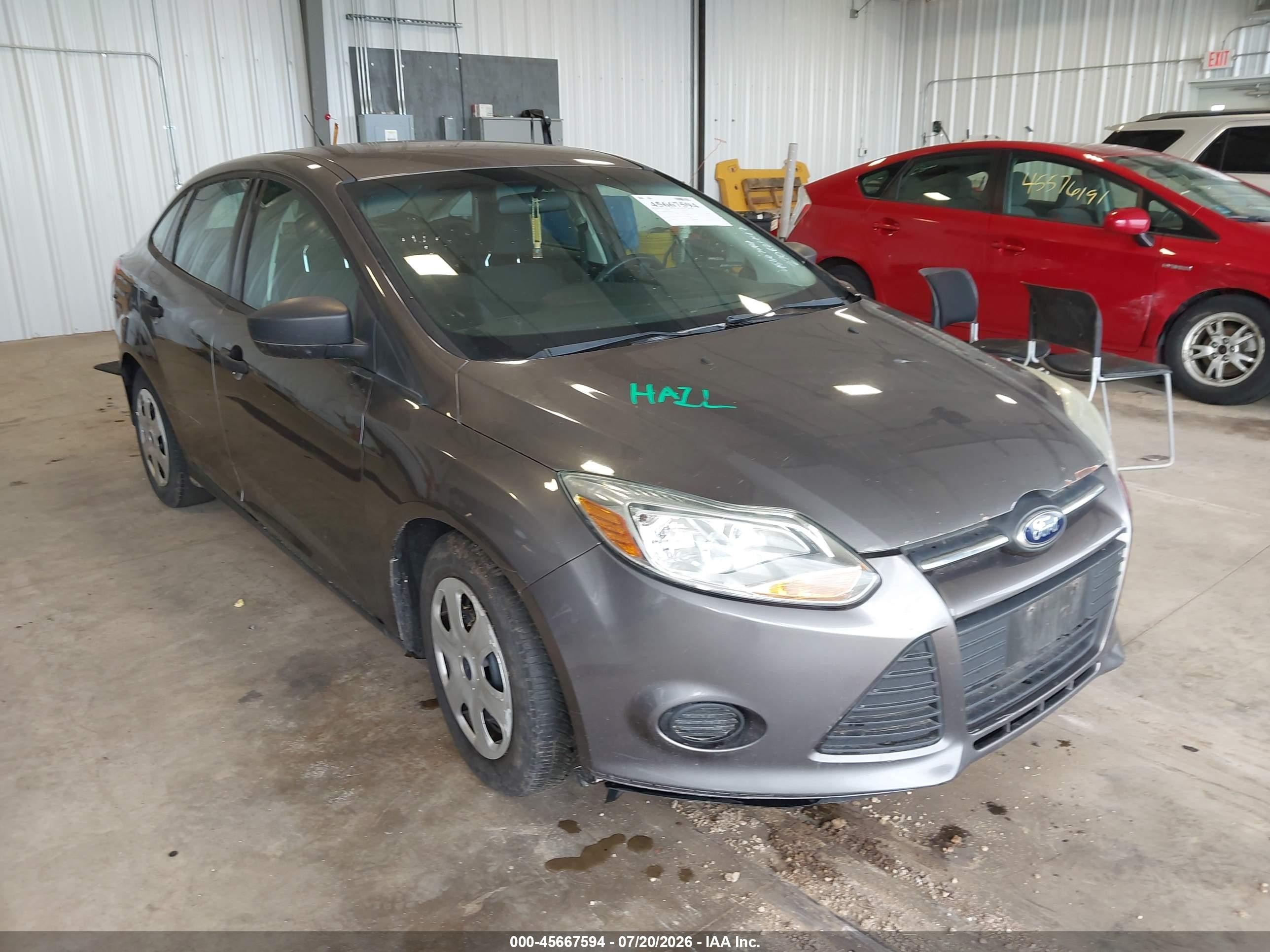 2012 Ford Focus S Silver vin: 1FAHP3E24CL451421
