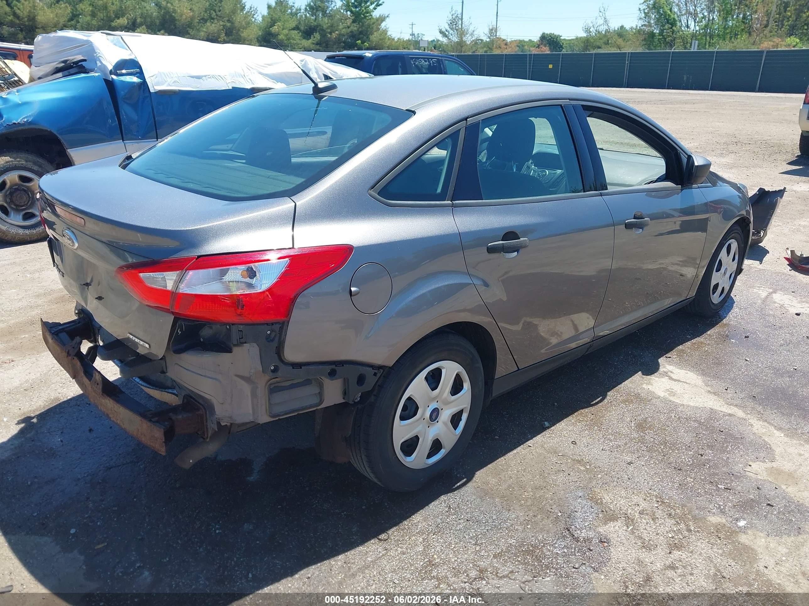 2012 Ford Focus S Gray vin: 1FAHP3E26CL463215