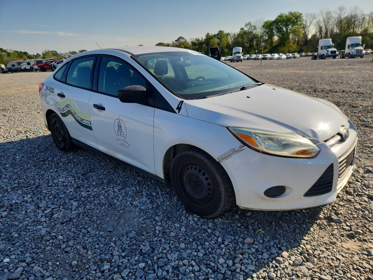 2012 Ford Focus S White vin: 1FAHP3E27CL132191