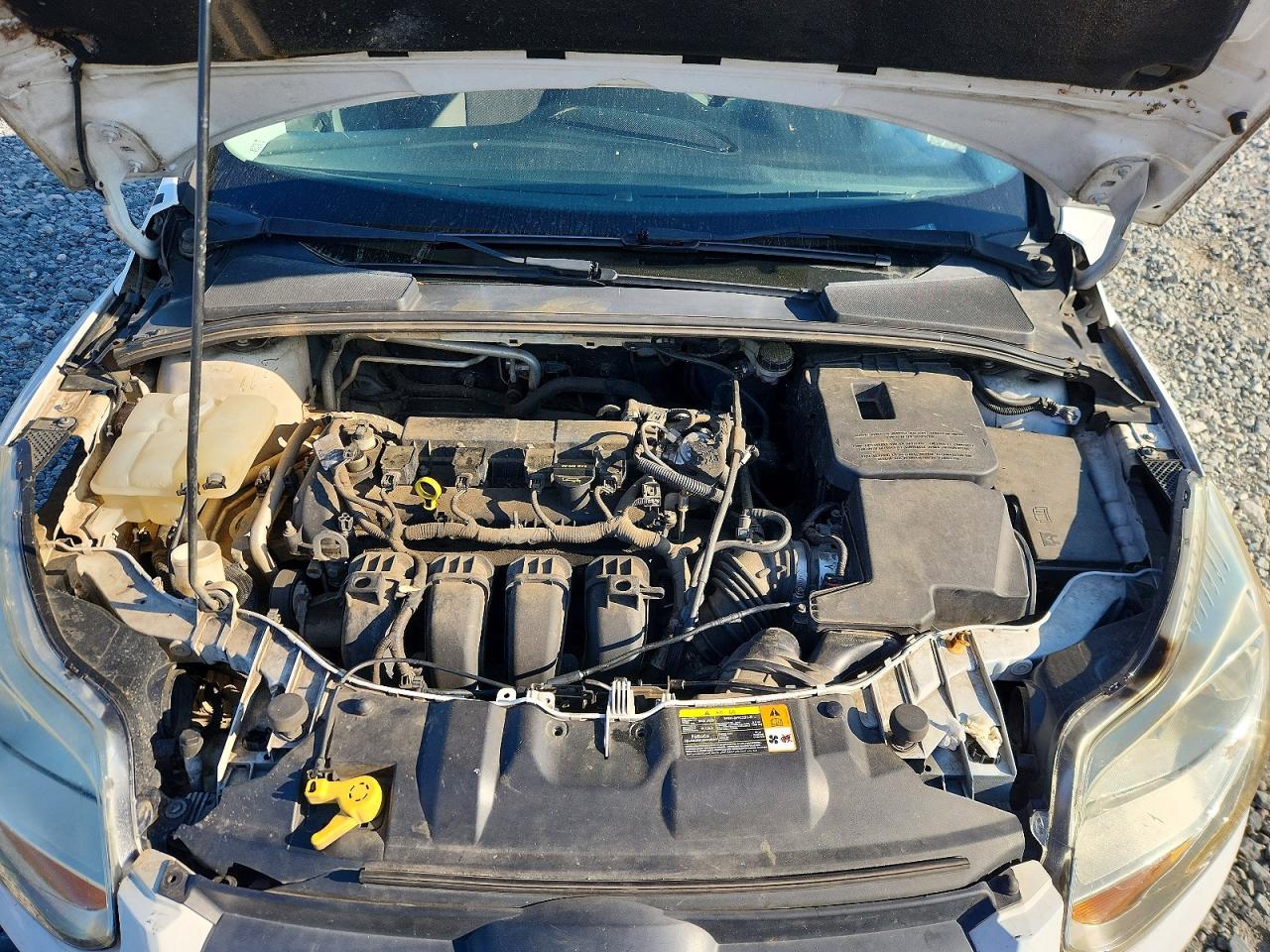 2012 Ford Focus S White vin: 1FAHP3E27CL132191