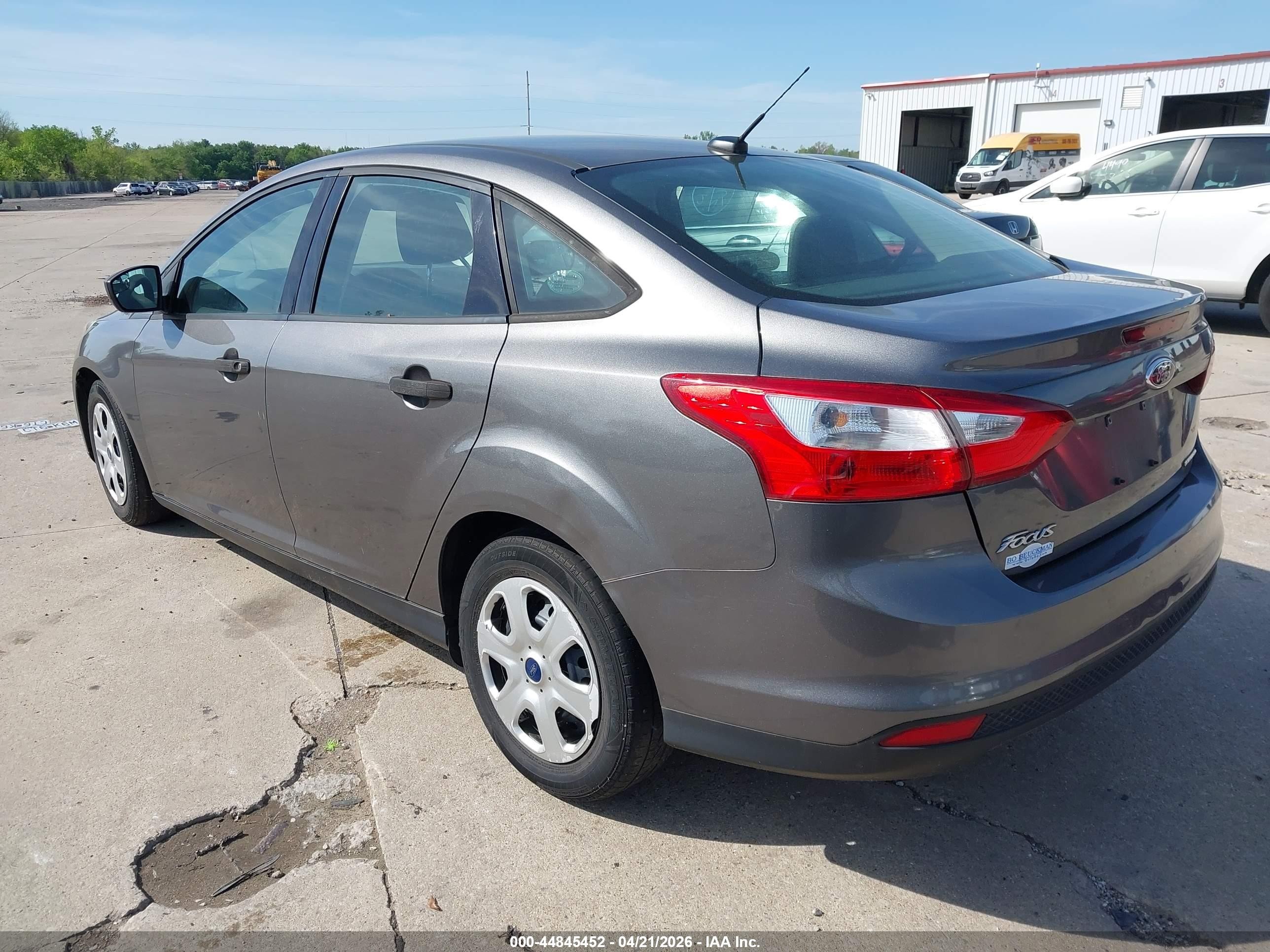 2012 Ford Focus S Gray vin: 1FAHP3E27CL429073