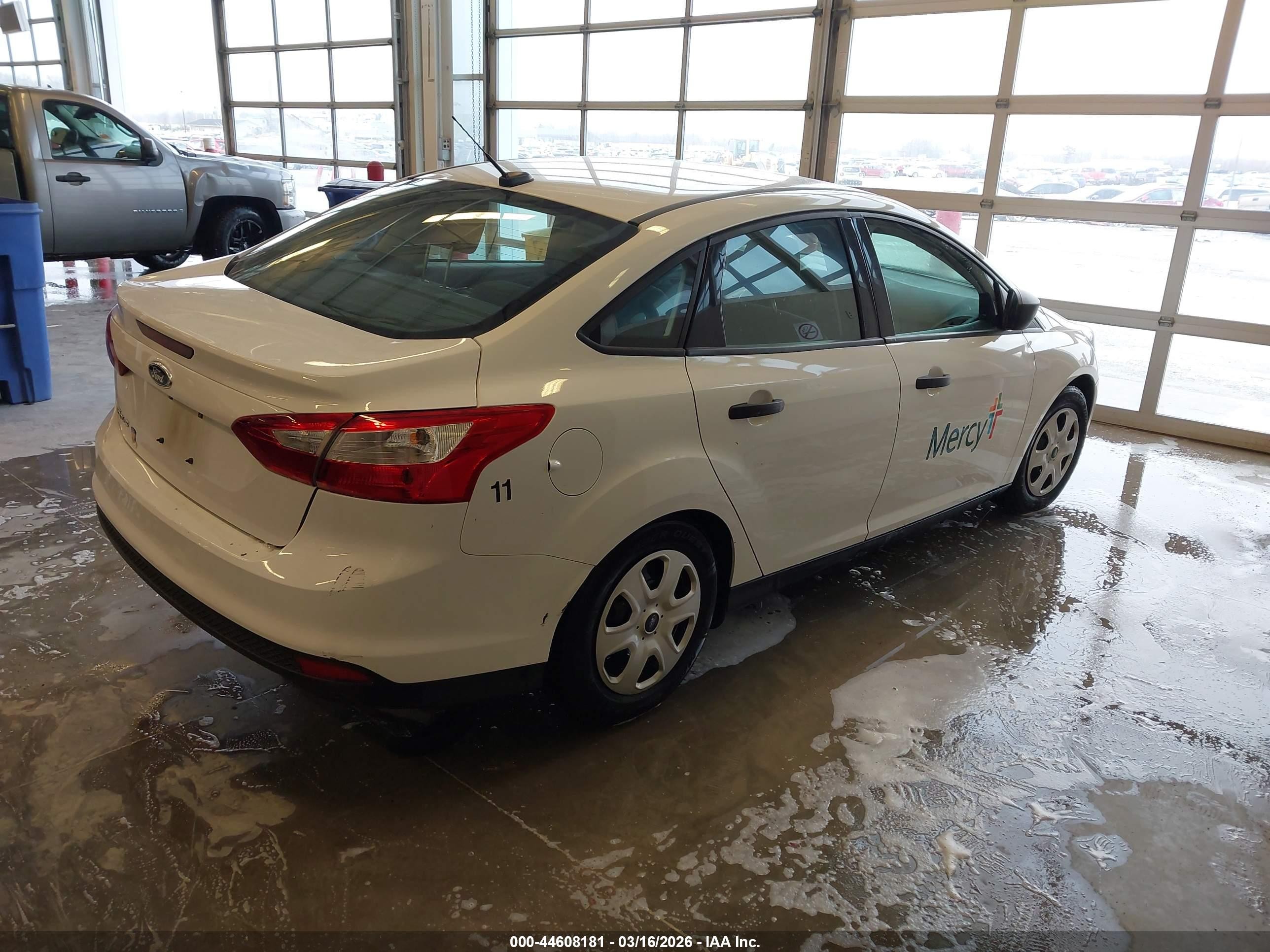 2012 Ford Focus S White vin: 1FAHP3E28CL196997