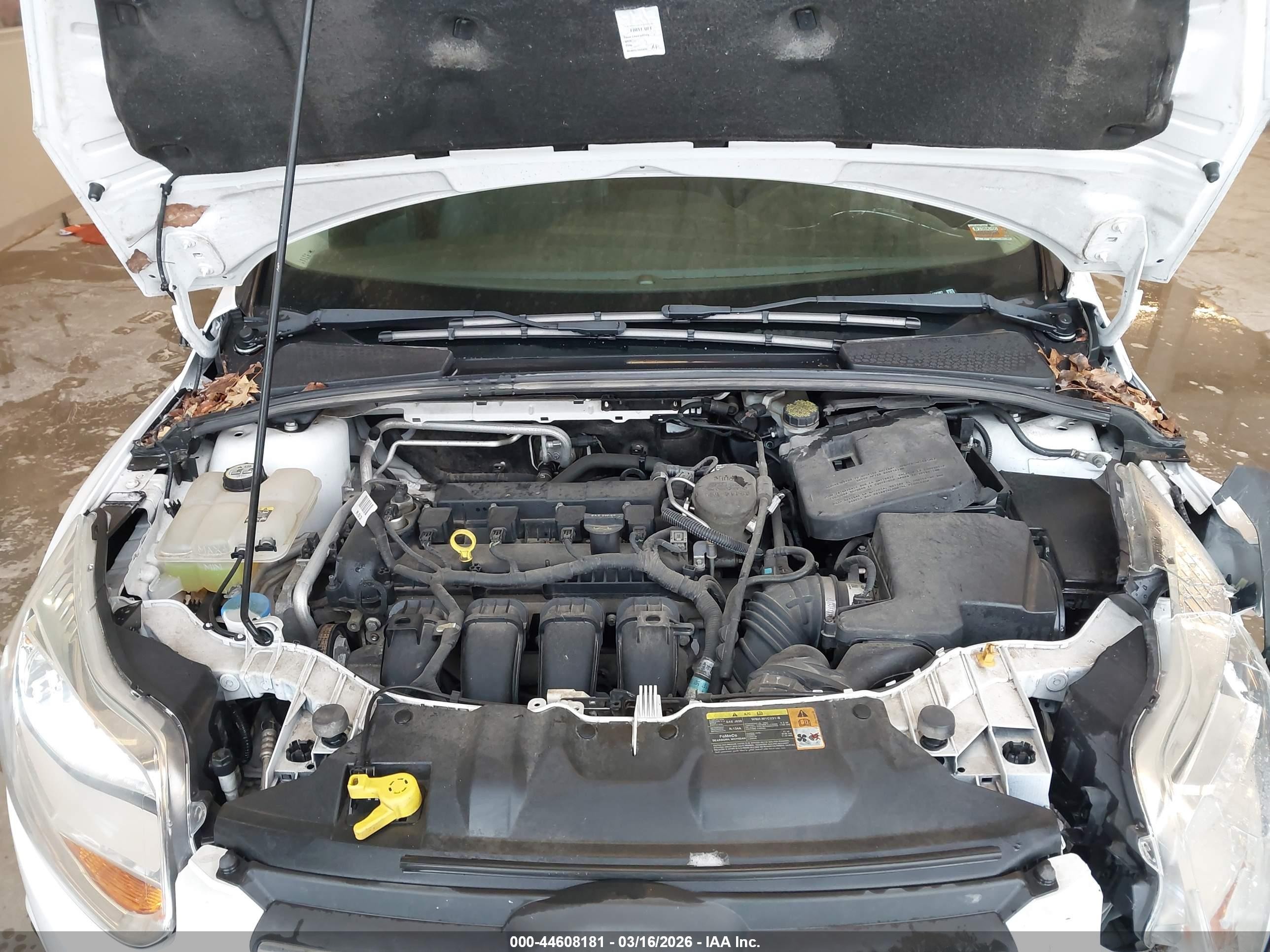 2012 Ford Focus S White vin: 1FAHP3E28CL196997
