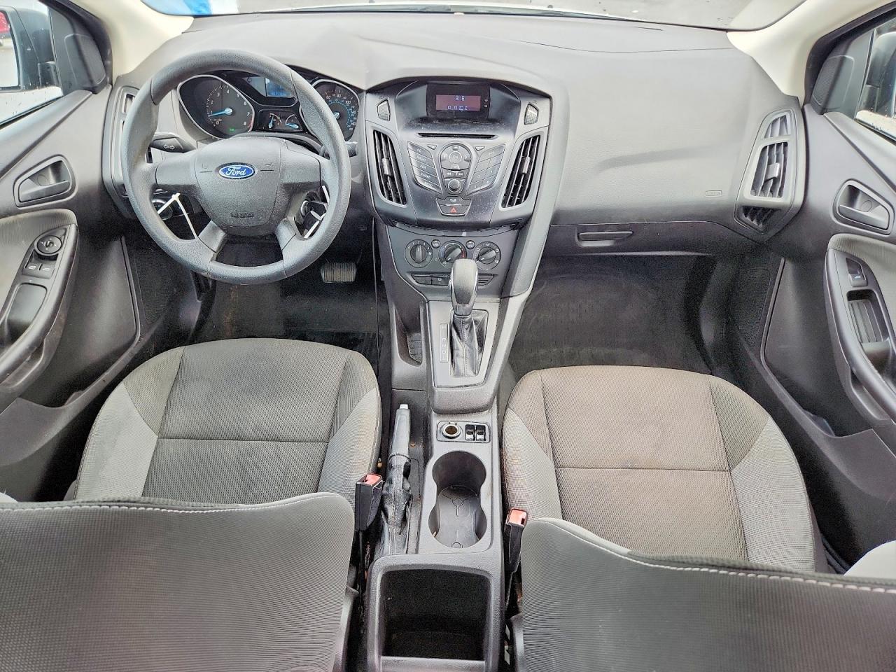 2012 Ford Focus S Белый vin: 1FAHP3E28CL344579