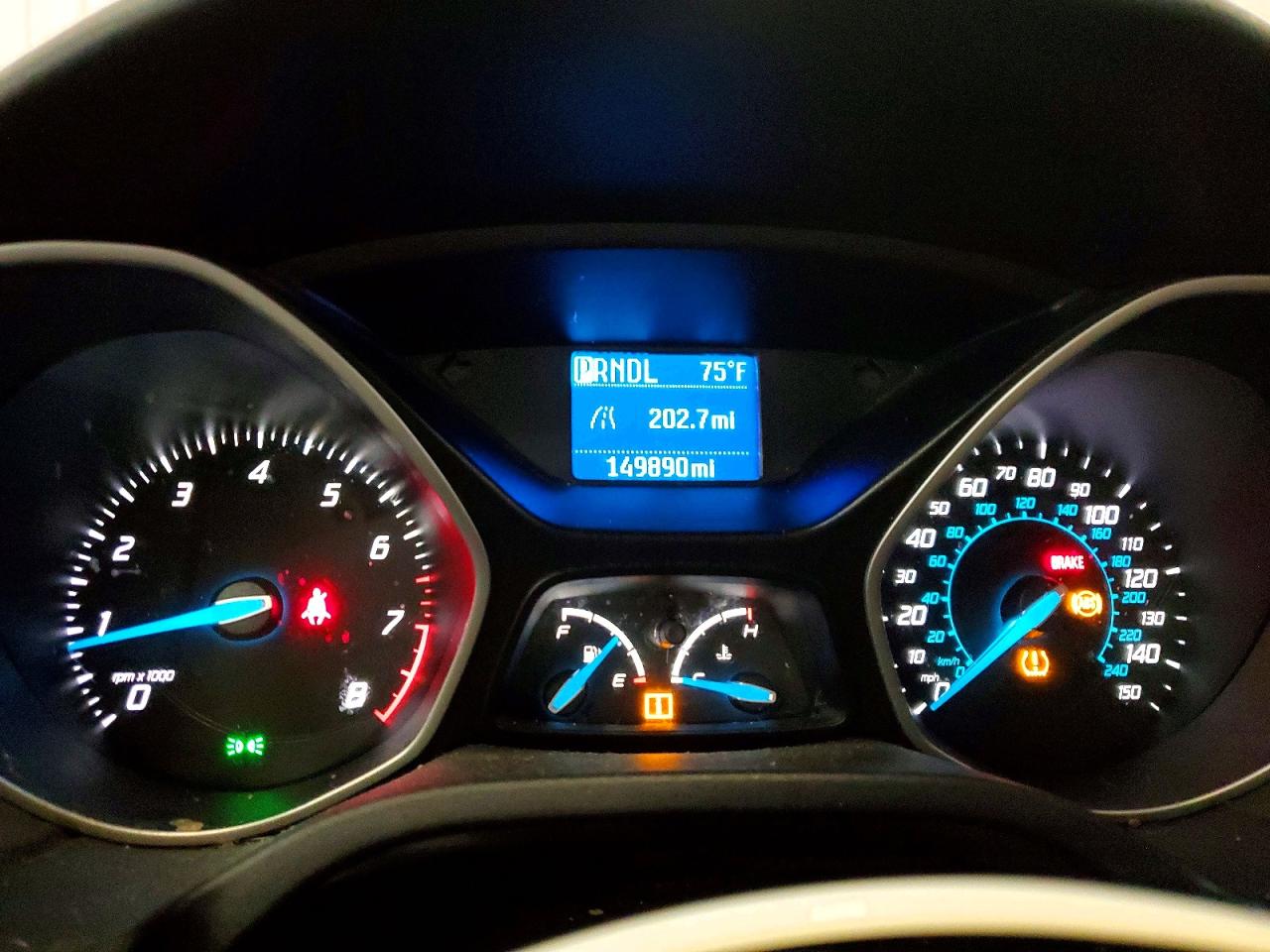 2012 Ford Focus S Серебряный vin: 1FAHP3E28CL404523