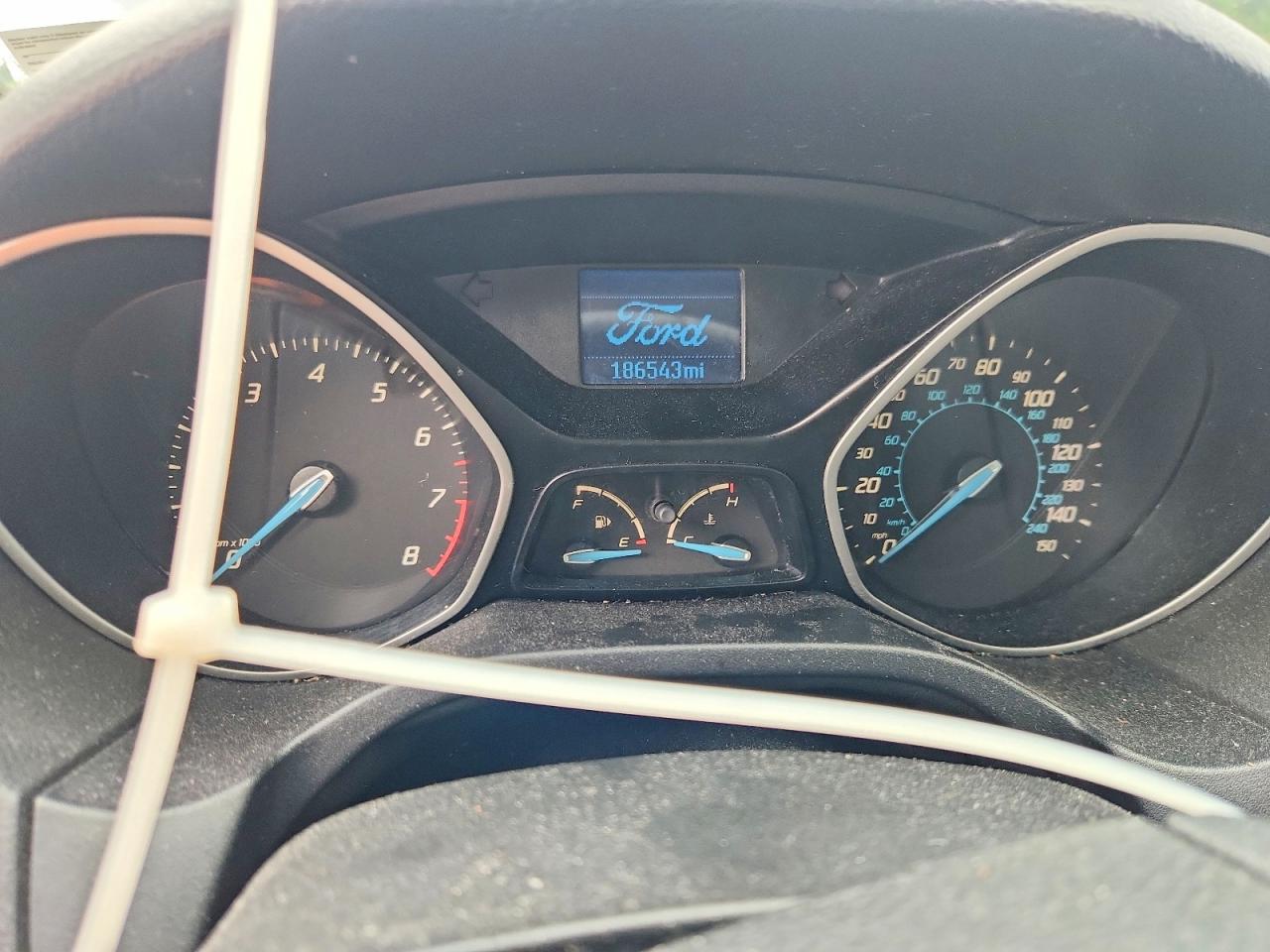 2012 Ford Focus S Серый vin: 1FAHP3E2XCL321353