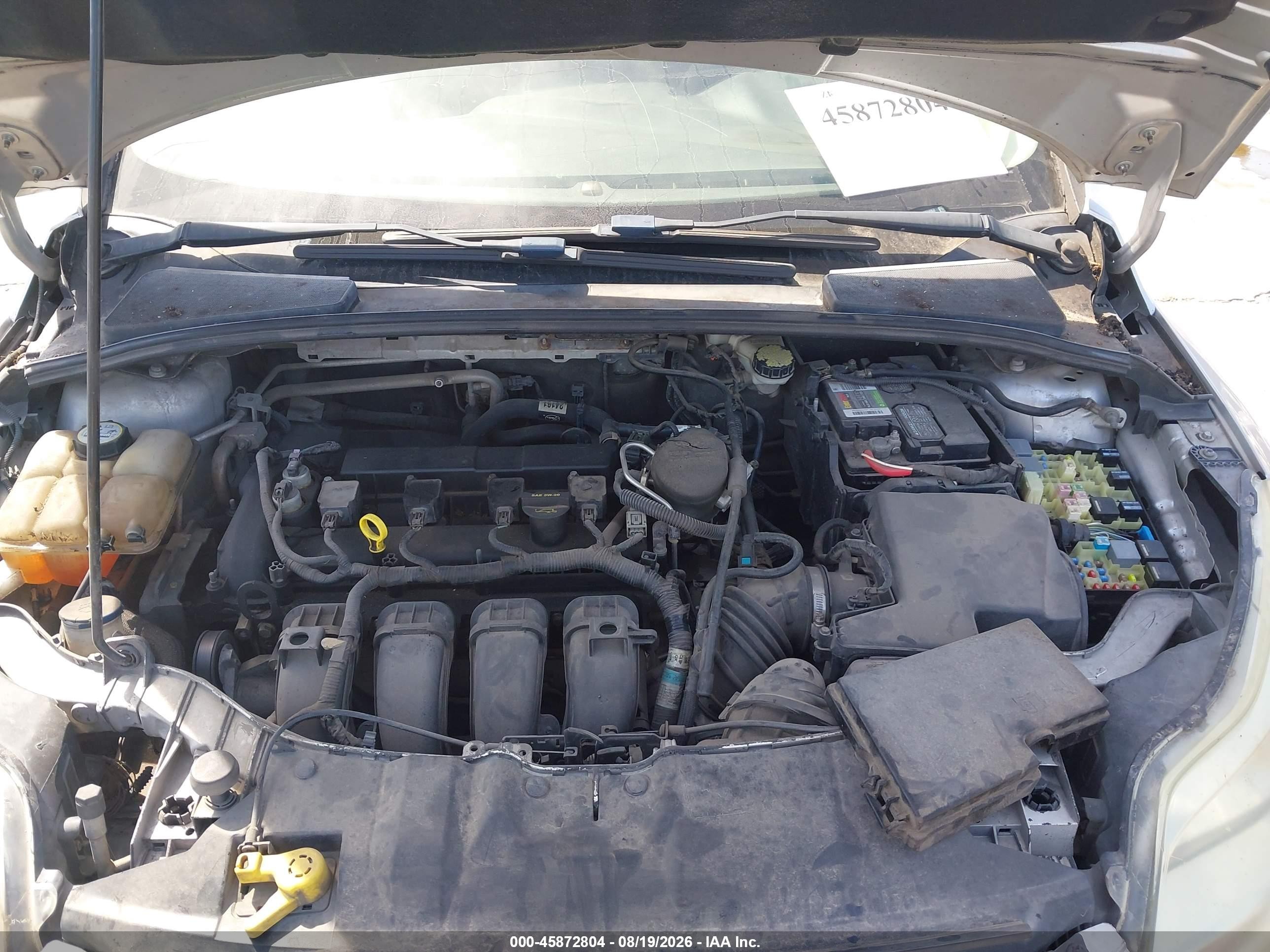 2012 Ford Focus S Серебряный vin: 1FAHP3E2XCL385862