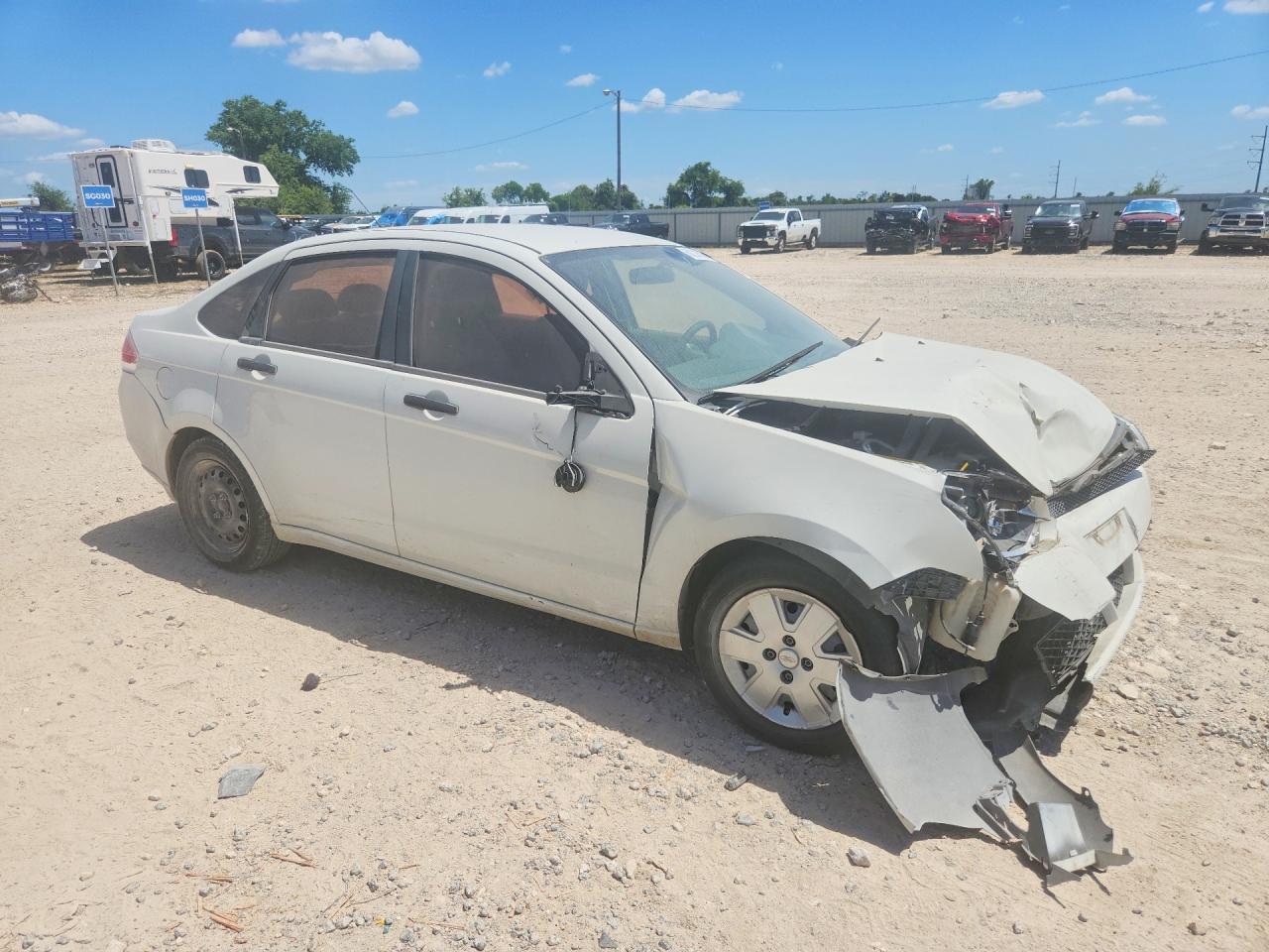 2010 Ford Focus S White vin: 1FAHP3EN0AW262609