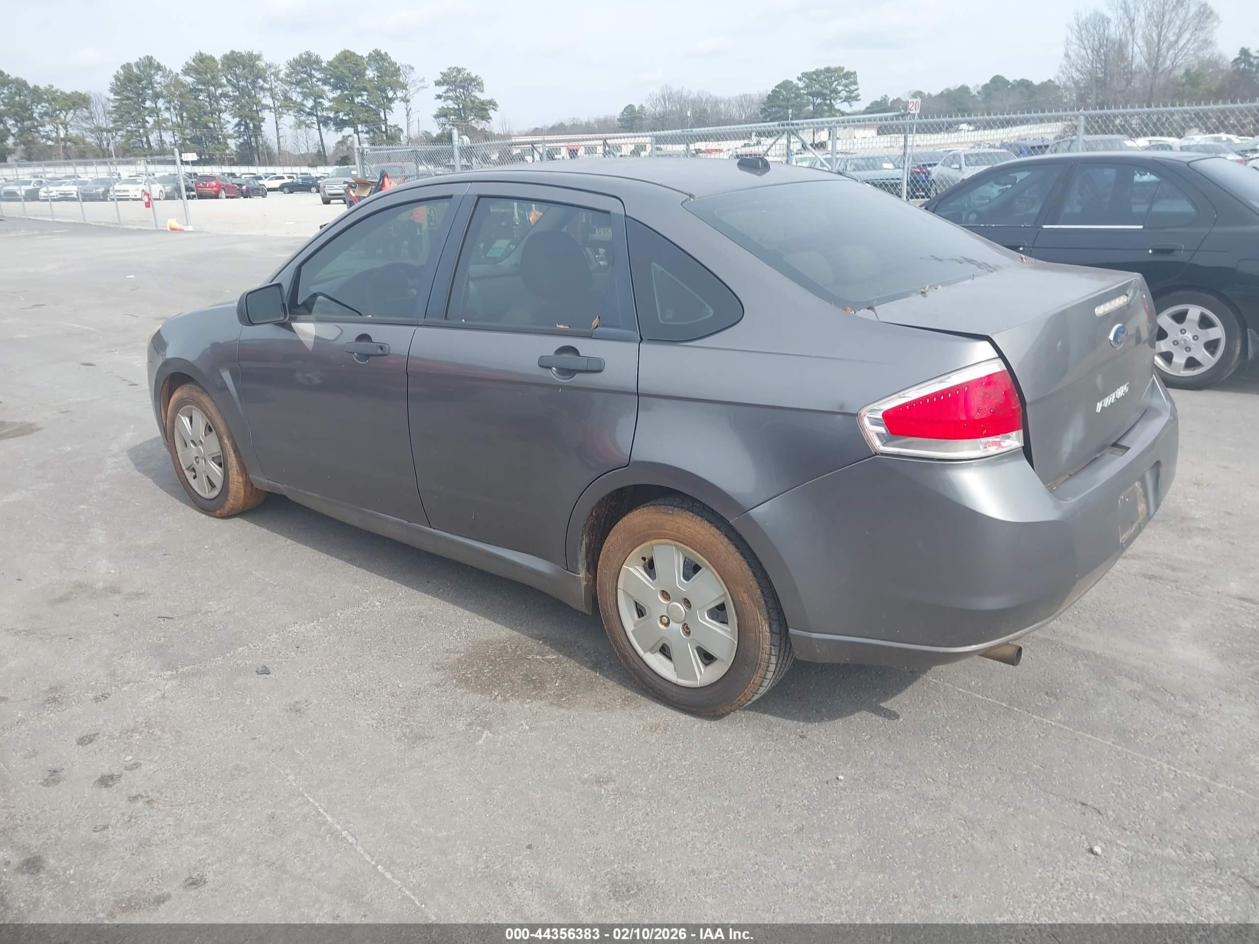 2010 Ford Focus S Gray vin: 1FAHP3EN0AWW18279