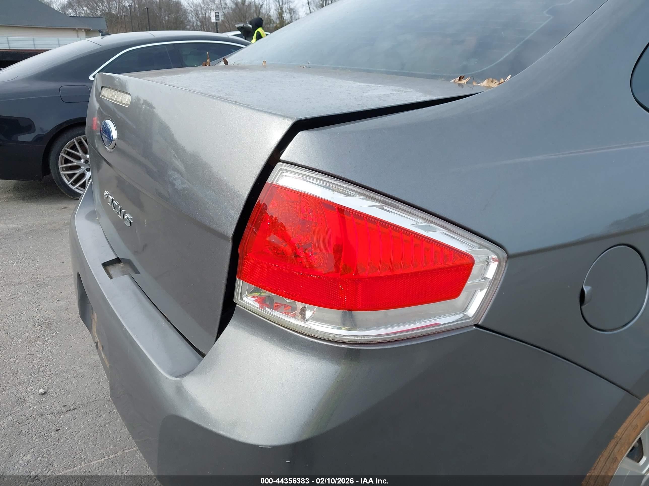 2010 Ford Focus S Gray vin: 1FAHP3EN0AWW18279