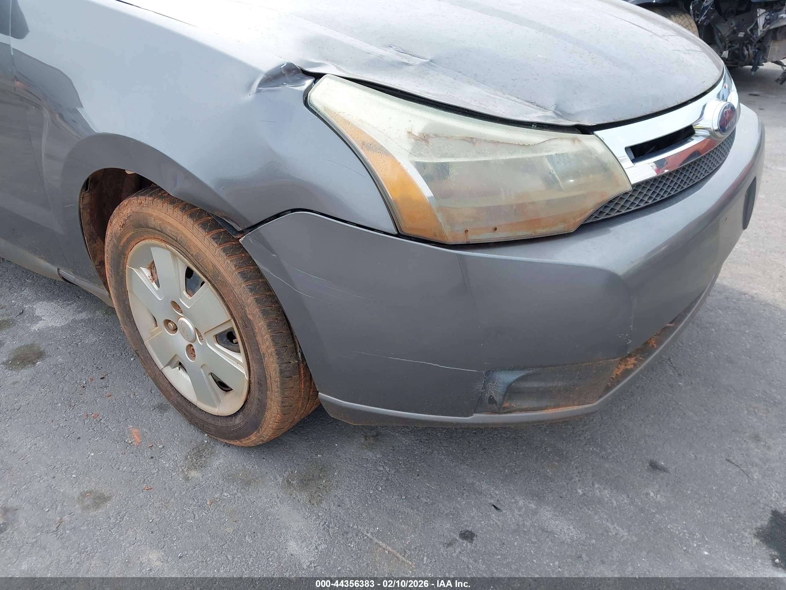 2010 Ford Focus S Gray vin: 1FAHP3EN0AWW18279