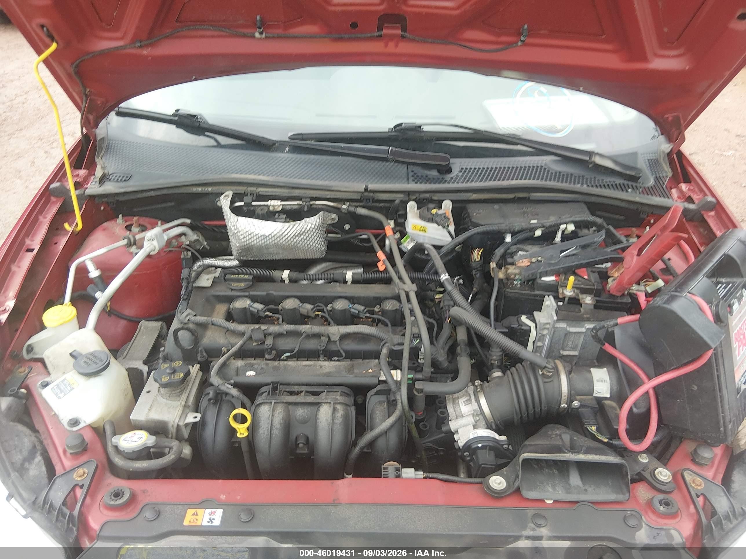 2011 Ford Focus S Red vin: 1FAHP3EN0BW175844