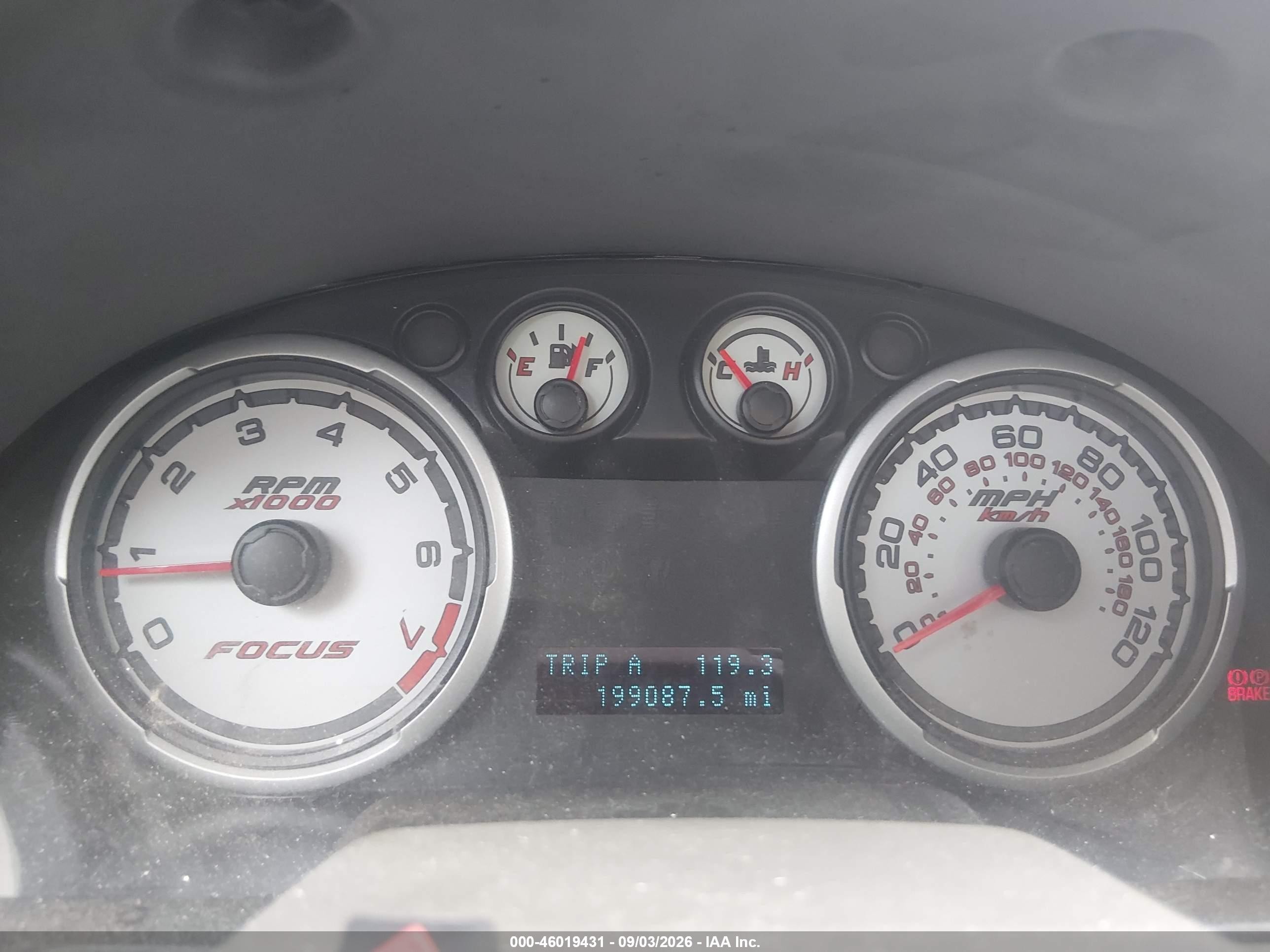 2011 Ford Focus S Red vin: 1FAHP3EN0BW175844