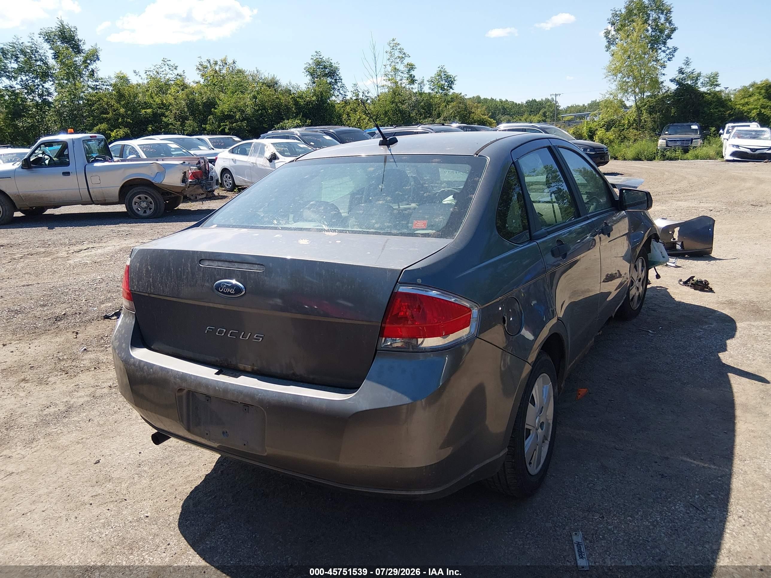 2011 Ford Focus S Gray vin: 1FAHP3EN0BW188979