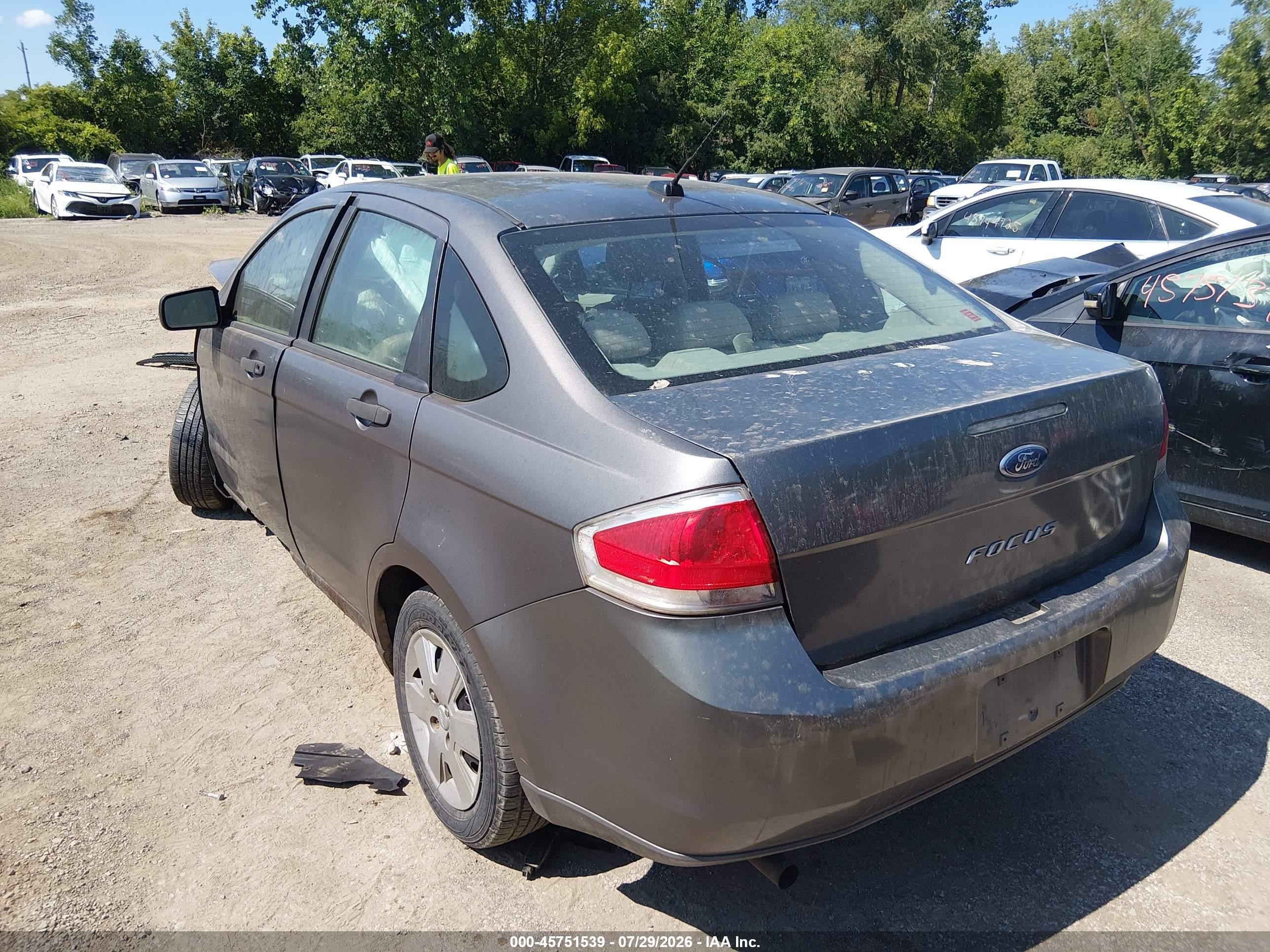 2011 Ford Focus S Gray vin: 1FAHP3EN0BW188979