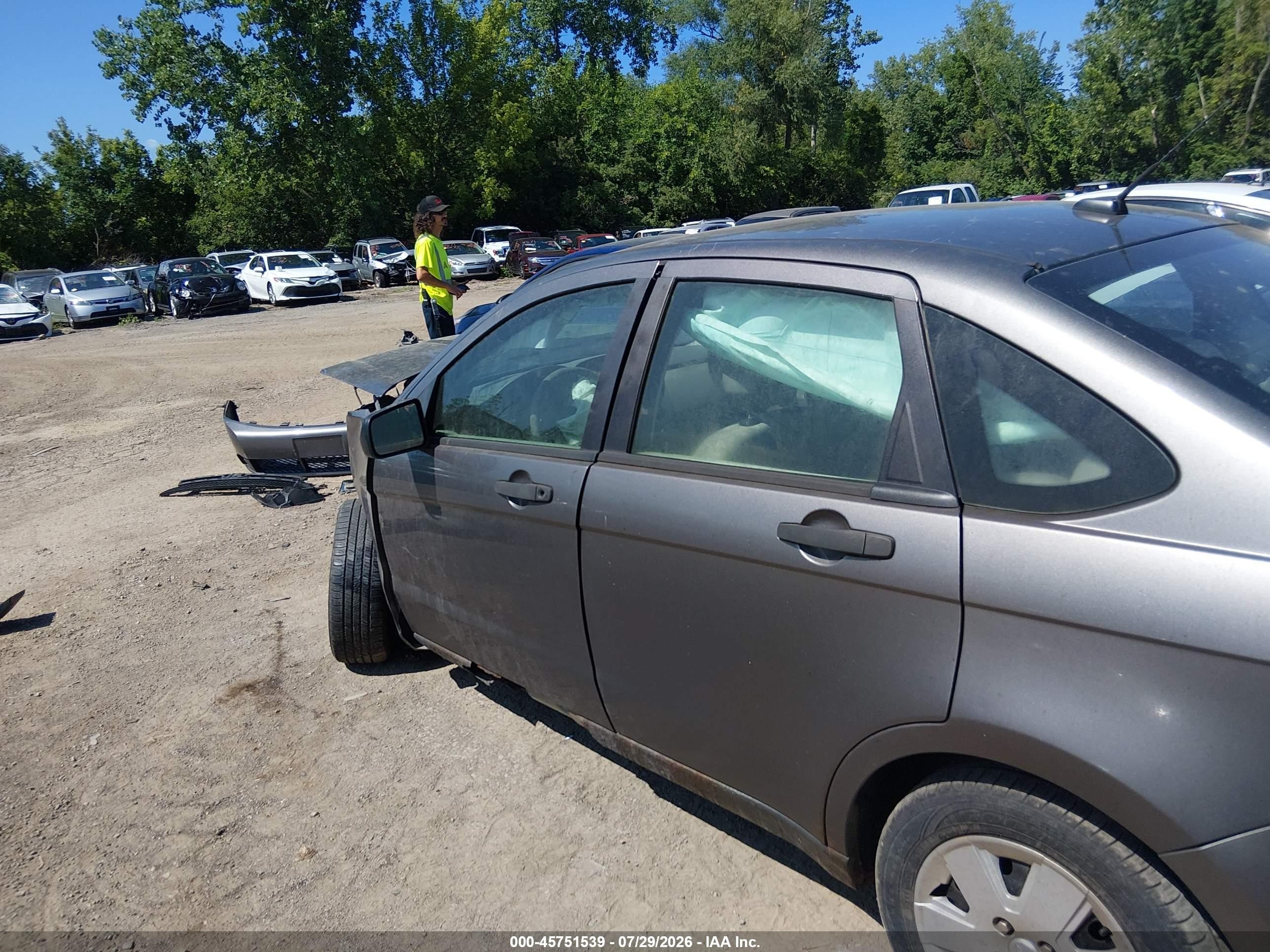 2011 Ford Focus S Gray vin: 1FAHP3EN0BW188979