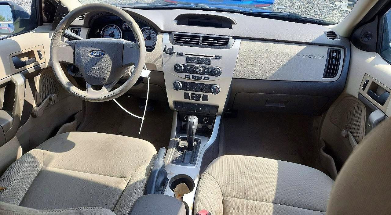 2010 Ford Focus S Gray vin: 1FAHP3EN1AW109396