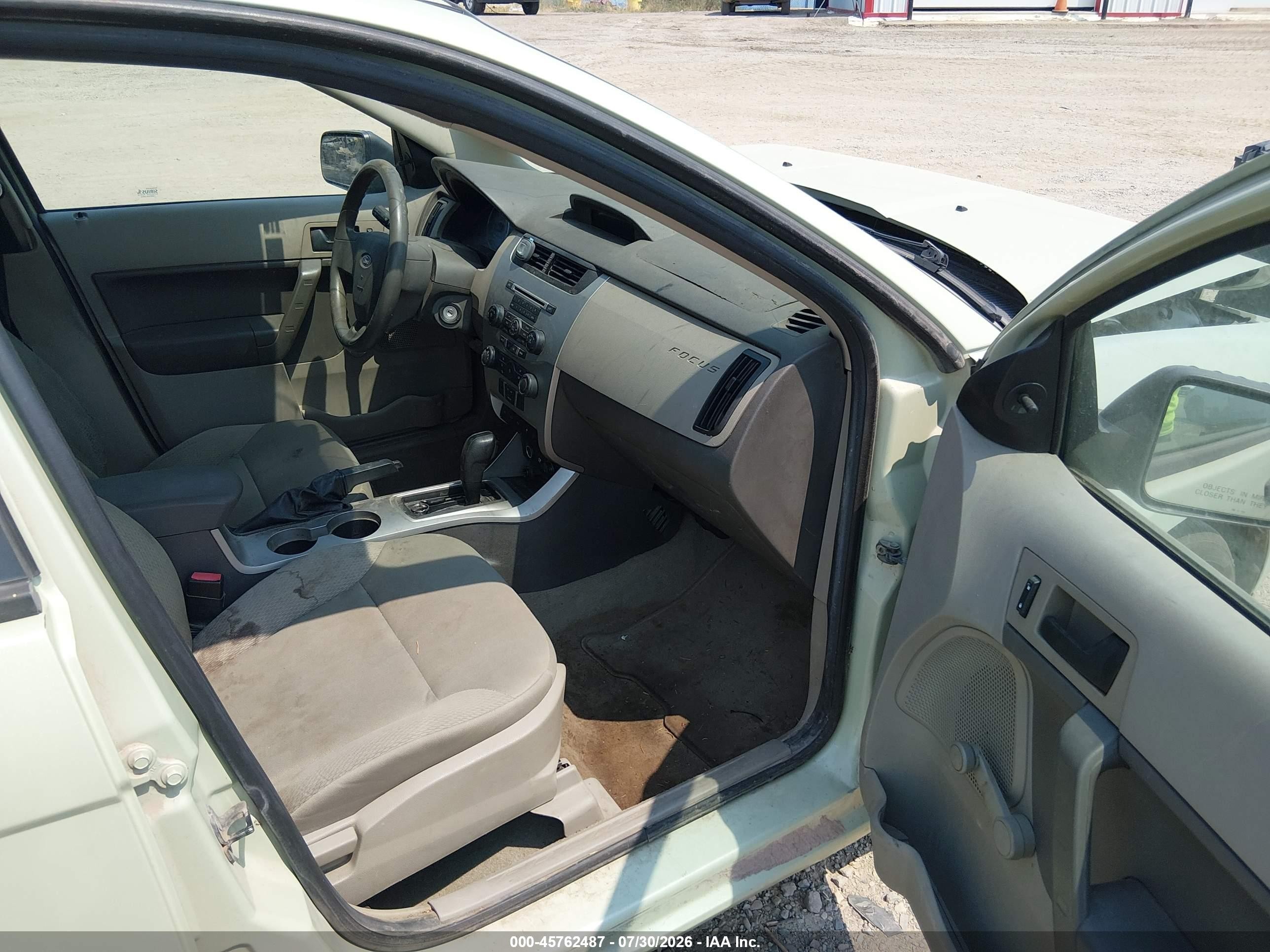2010 Ford Focus S Зеленый vin: 1FAHP3EN1AW153088