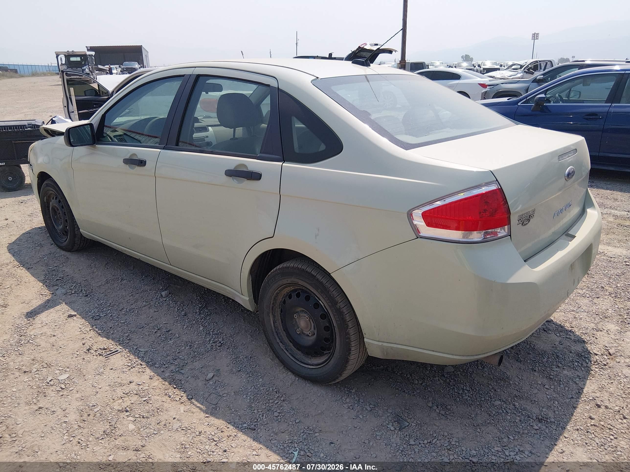 2010 Ford Focus S Зеленый vin: 1FAHP3EN1AW153088