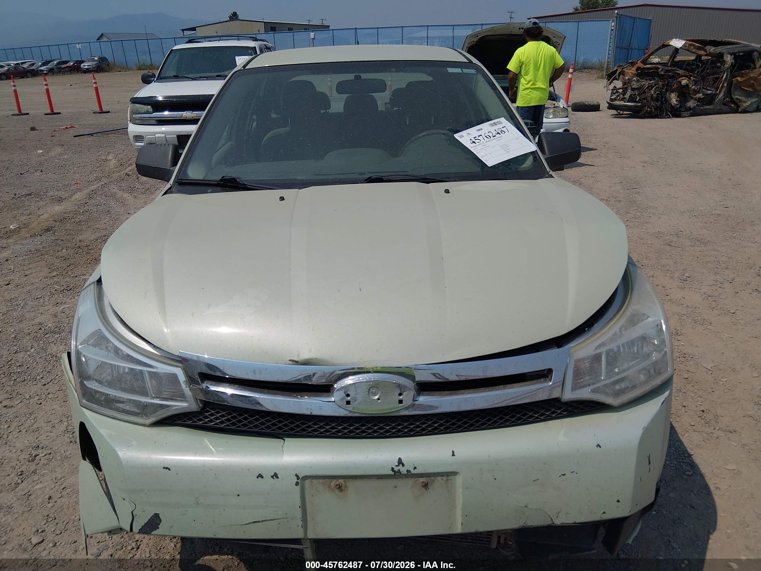 2010 Ford Focus S Зеленый vin: 1FAHP3EN1AW153088