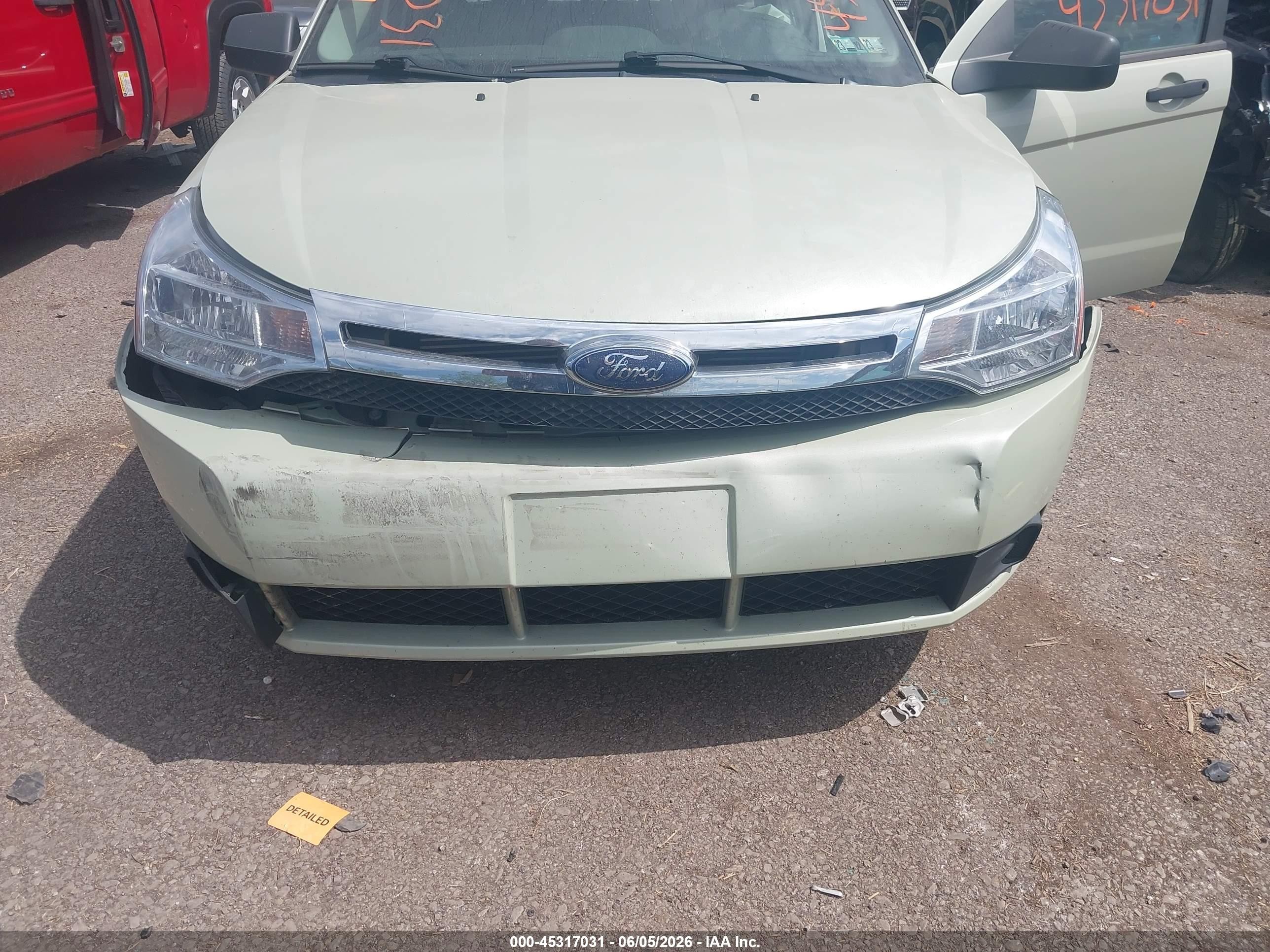 2010 Ford Focus S Green vin: 1FAHP3EN1AW190335