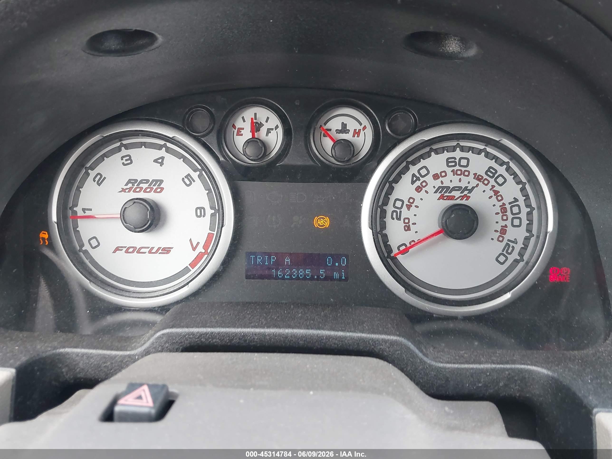 2010 Ford Focus S Green vin: 1FAHP3EN2AW117703
