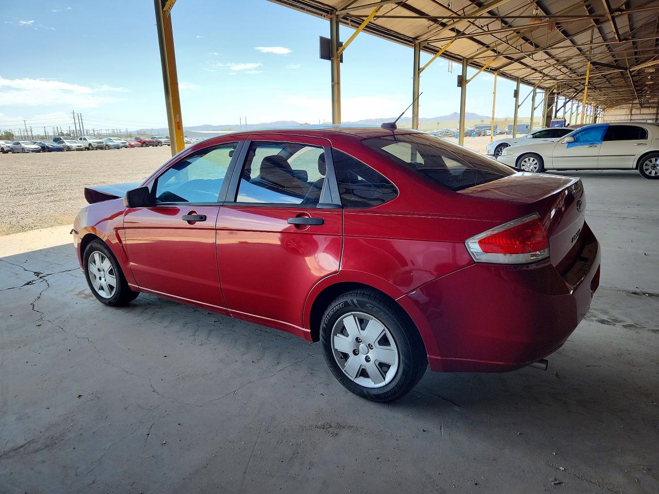2011 Ford Focus S Red vin: 1FAHP3EN2BW103740