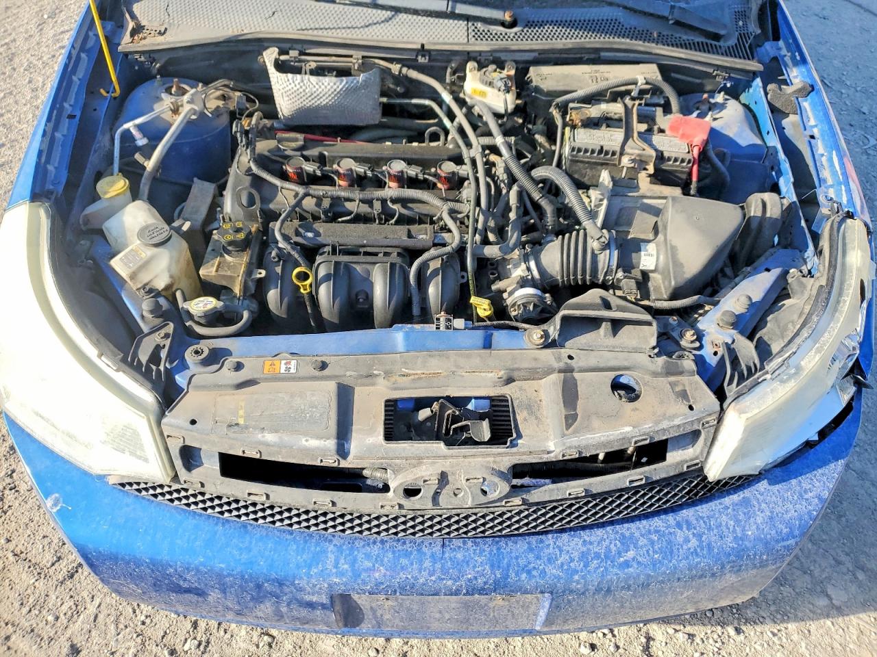 2010 Ford Focus S Blue vin: 1FAHP3EN3AW234058
