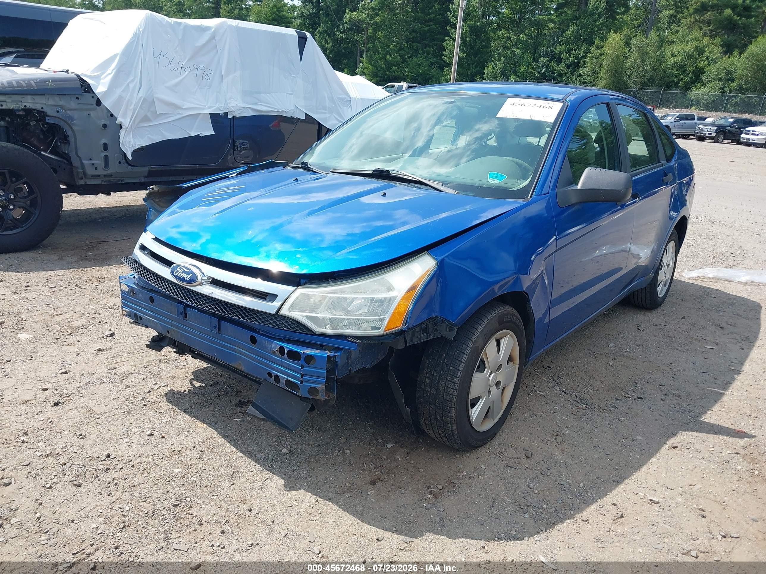 2011 Ford Focus S Blue vin: 1FAHP3EN3BW172324