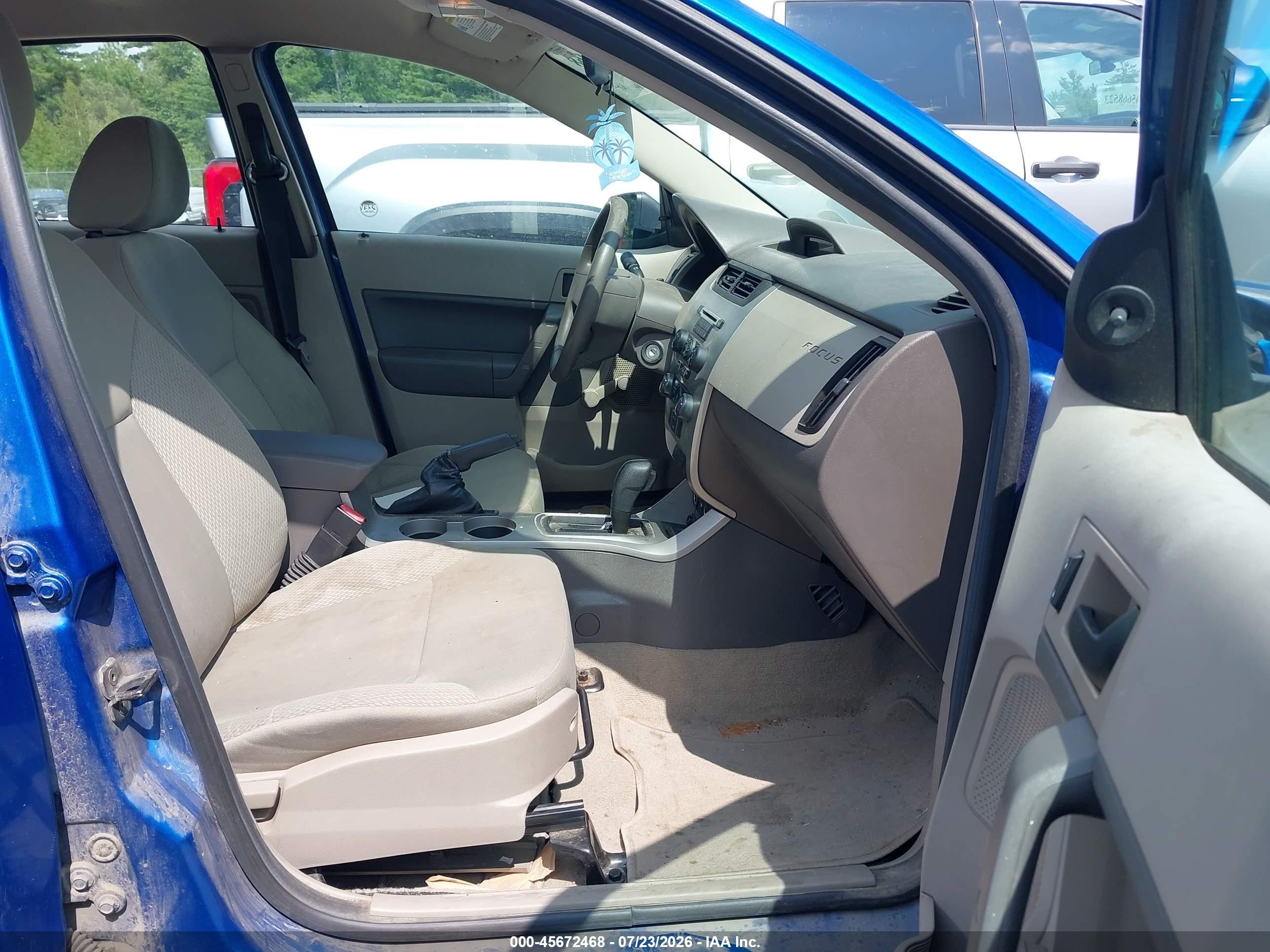 2011 Ford Focus S Blue vin: 1FAHP3EN3BW172324