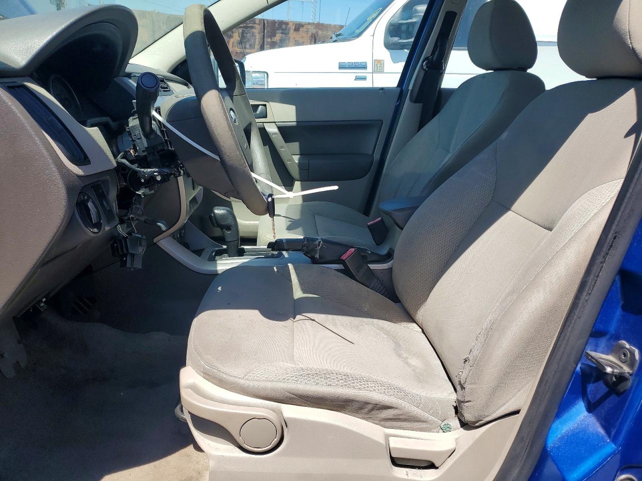 2010 Ford Focus S Blue vin: 1FAHP3EN4AW206480