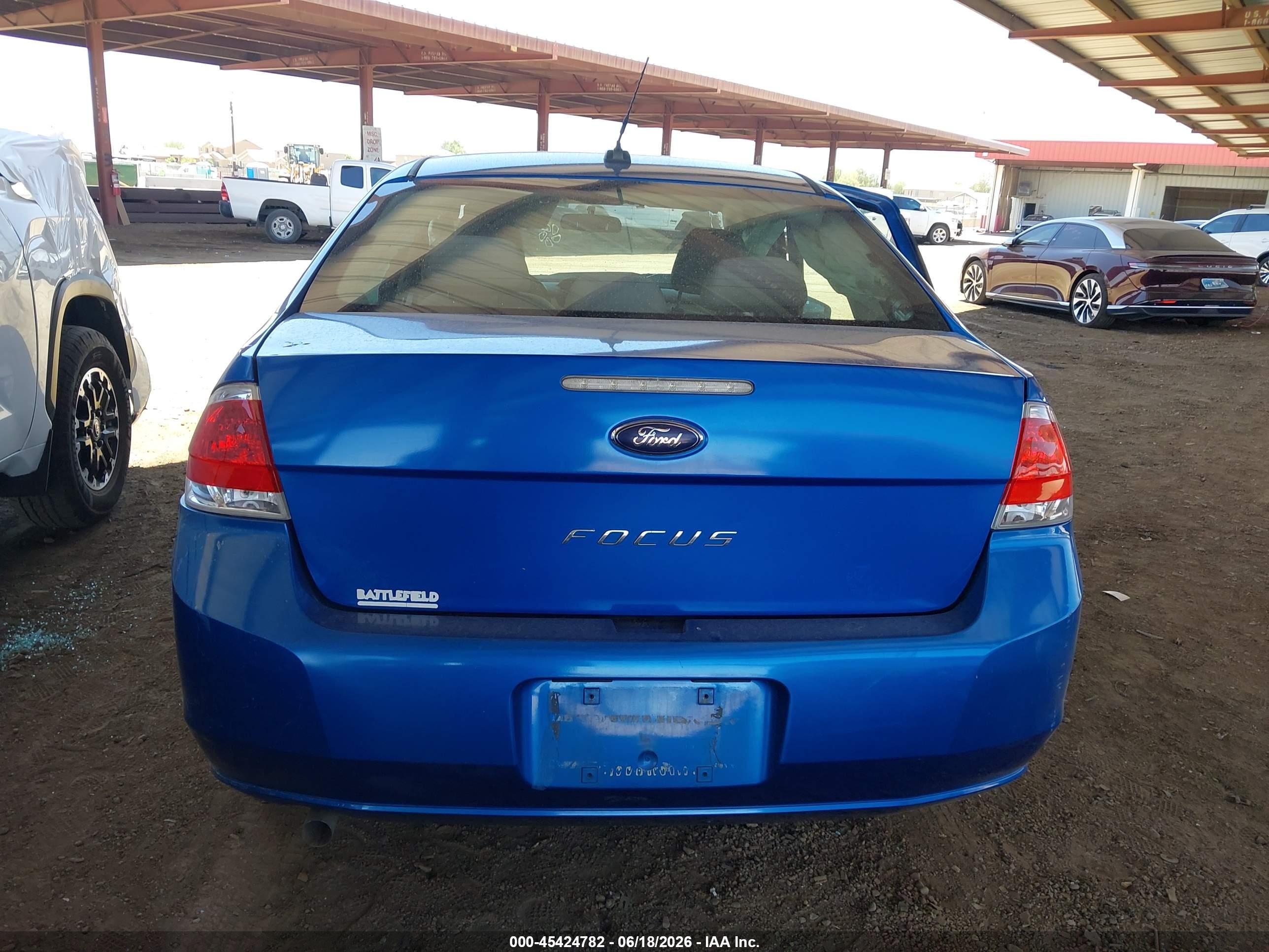 2010 Ford Focus S Blue vin: 1FAHP3EN4AW221366