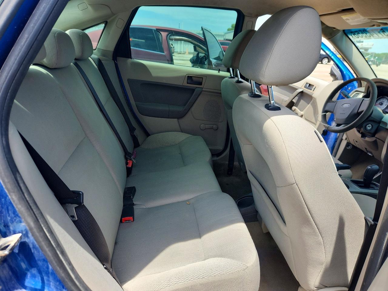 2011 Ford Focus S Синий vin: 1FAHP3EN4BW112357