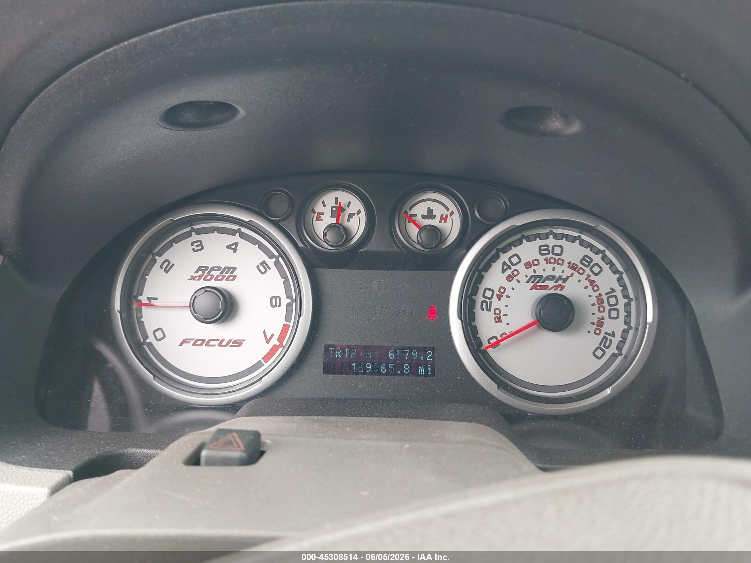 2011 Ford Focus S Белый vin: 1FAHP3EN5BW150115