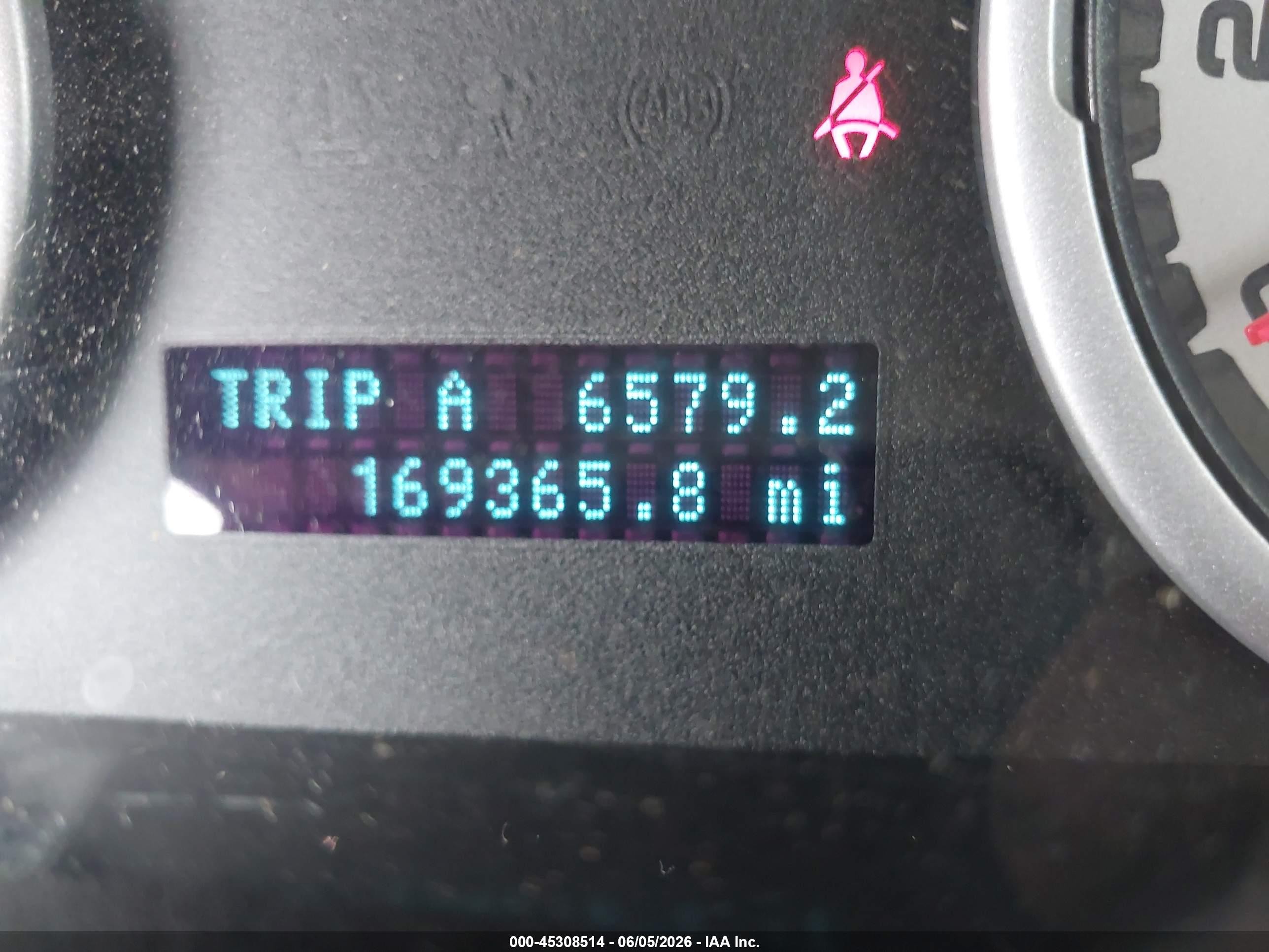 2011 Ford Focus S Белый vin: 1FAHP3EN5BW150115