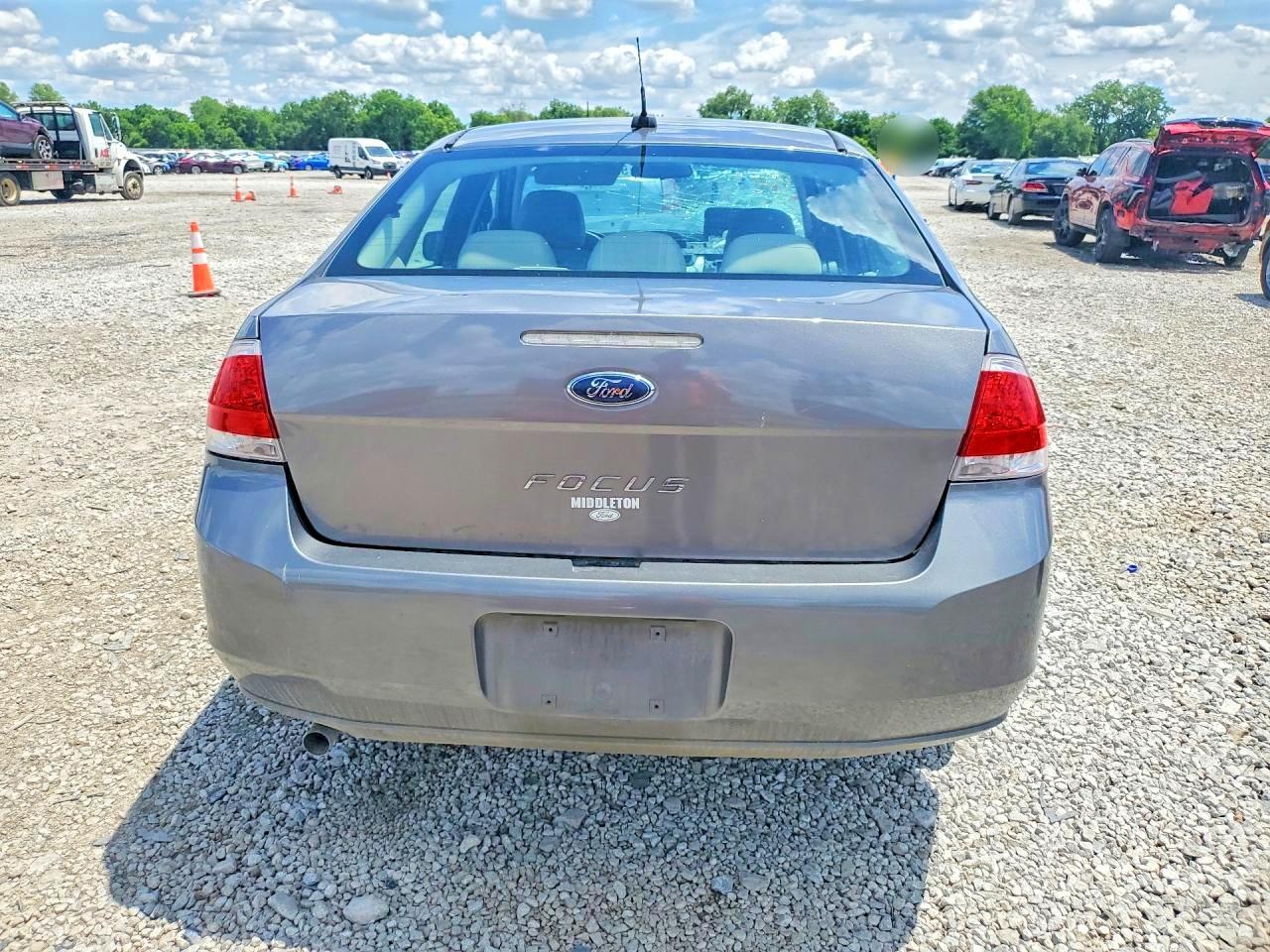 2010 Ford Focus S Gray vin: 1FAHP3EN6AW204729