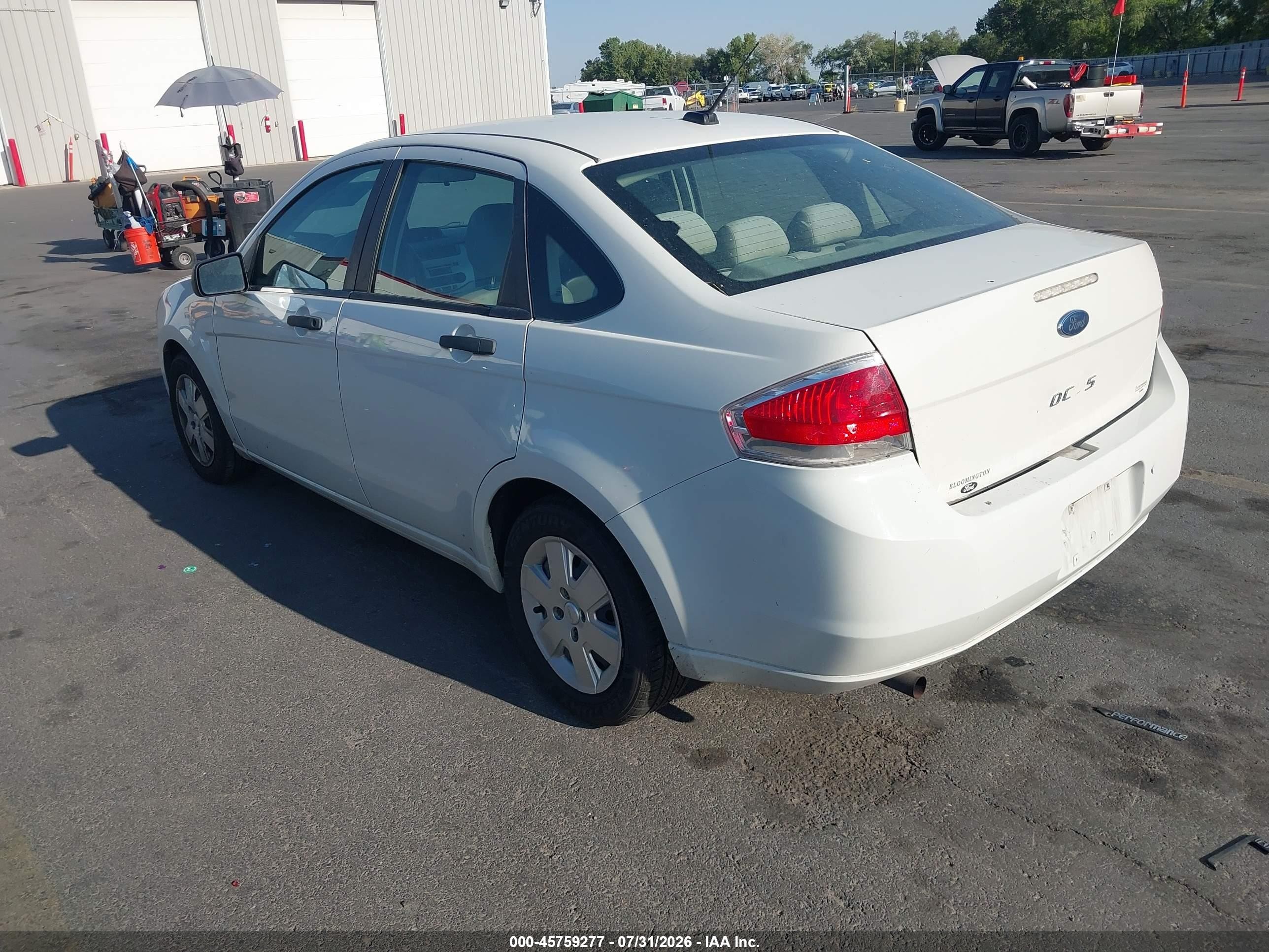 2011 Ford Focus S White vin: 1FAHP3EN6BW145294