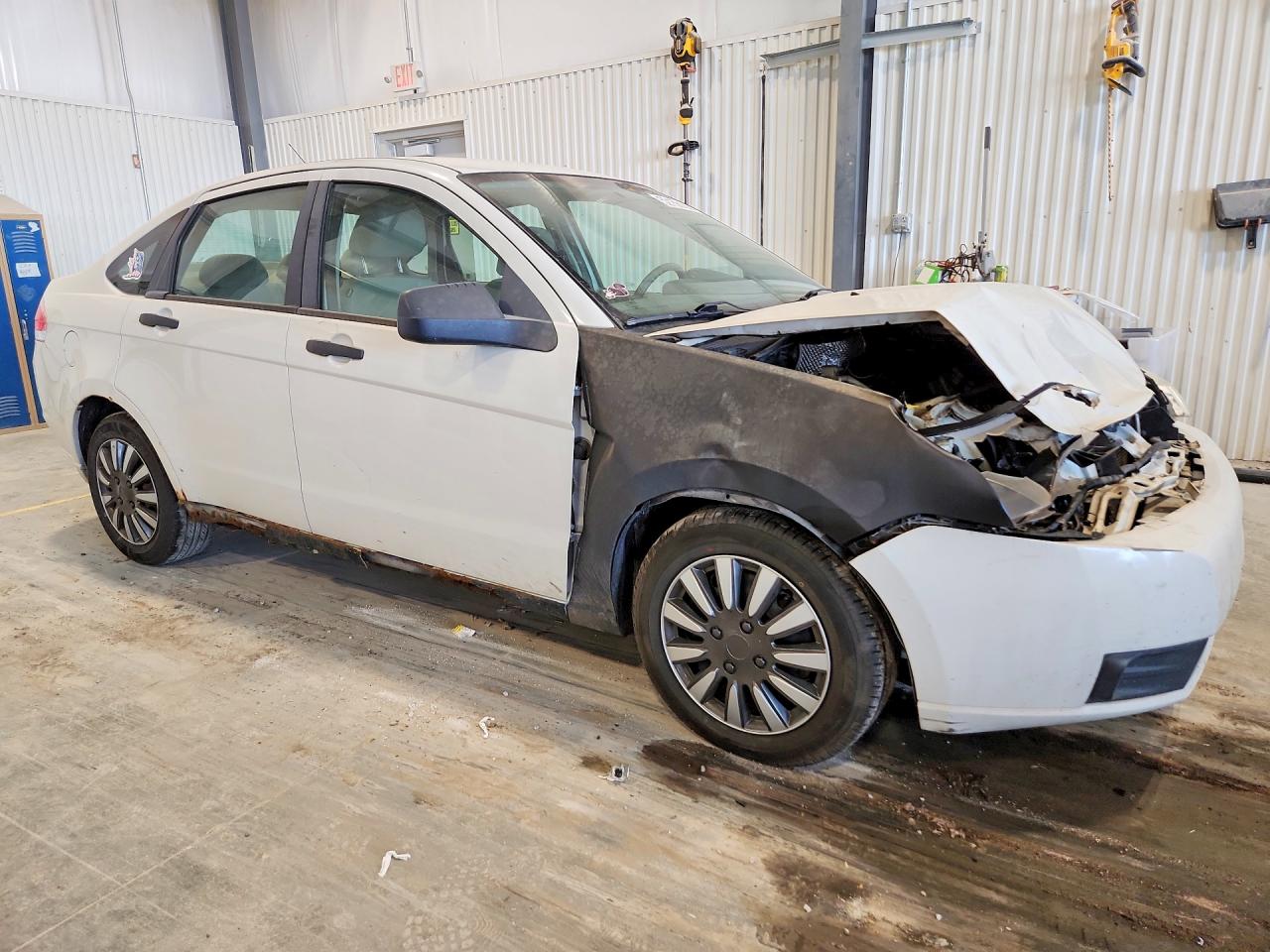 2010 Ford Focus S White vin: 1FAHP3EN7AW140913