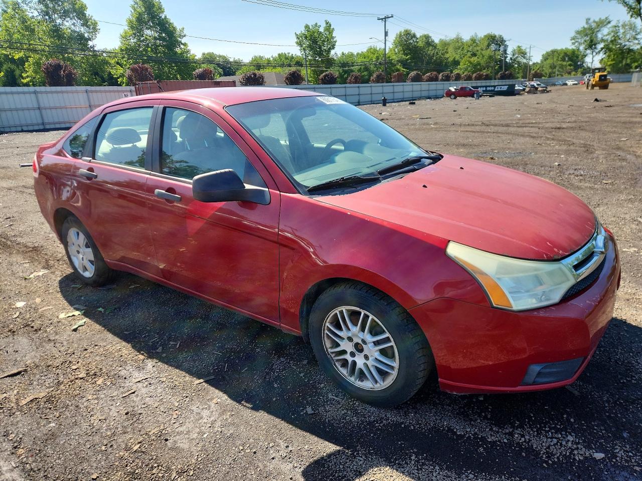 2010 Ford Focus S Red vin: 1FAHP3EN7AW176262